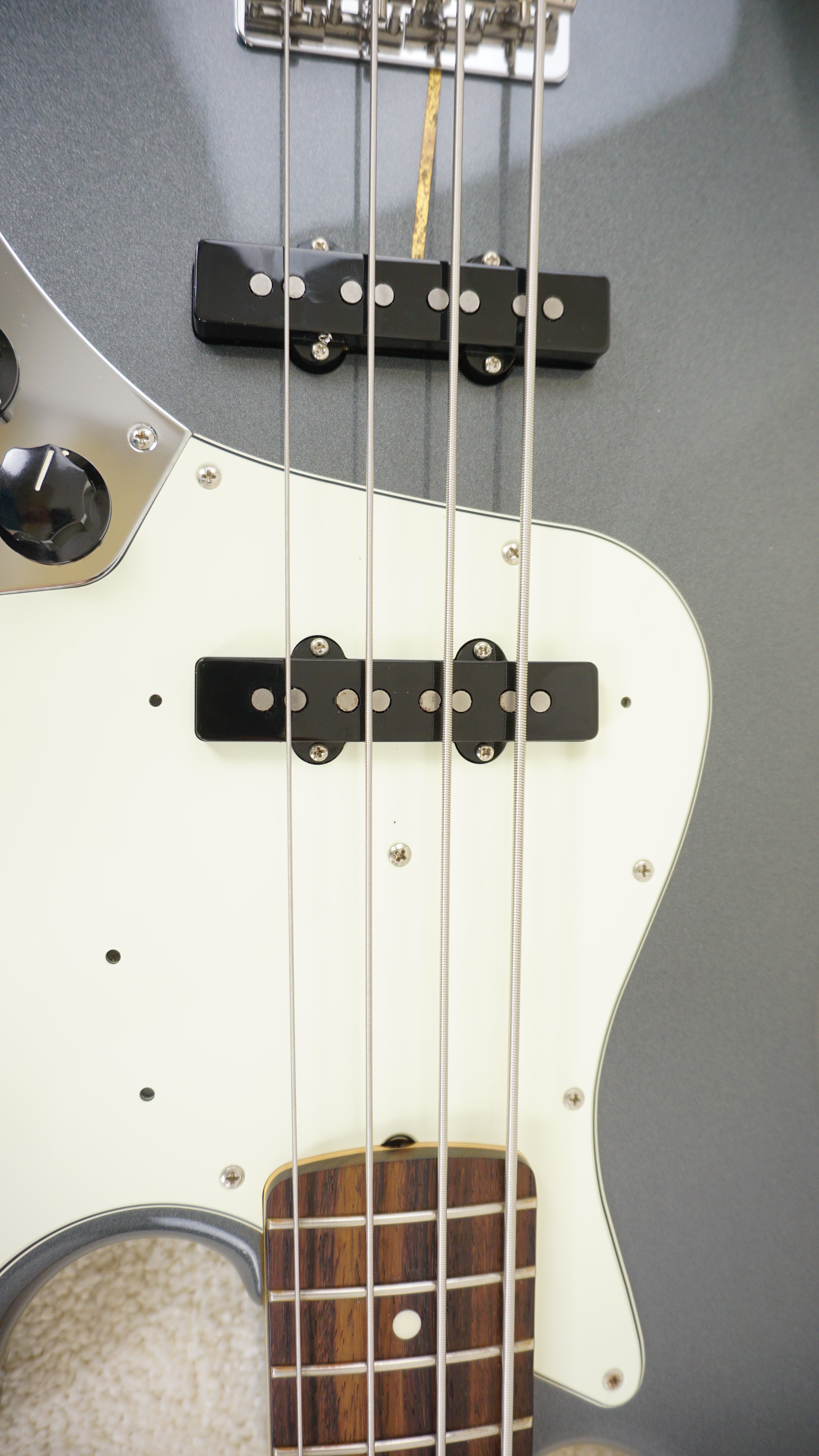 Fender Japan Hybrid 60s Jazz Bass 2019 - Charcoal Frost Metallic
