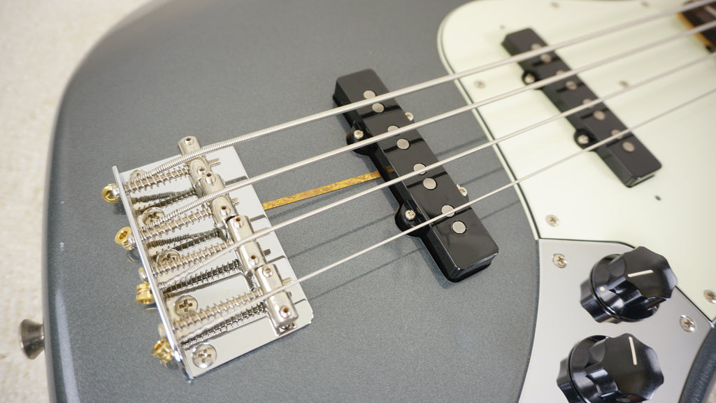 Fender Japan Hybrid 60s Jazz Bass 2019 - Charcoal Frost Metallic