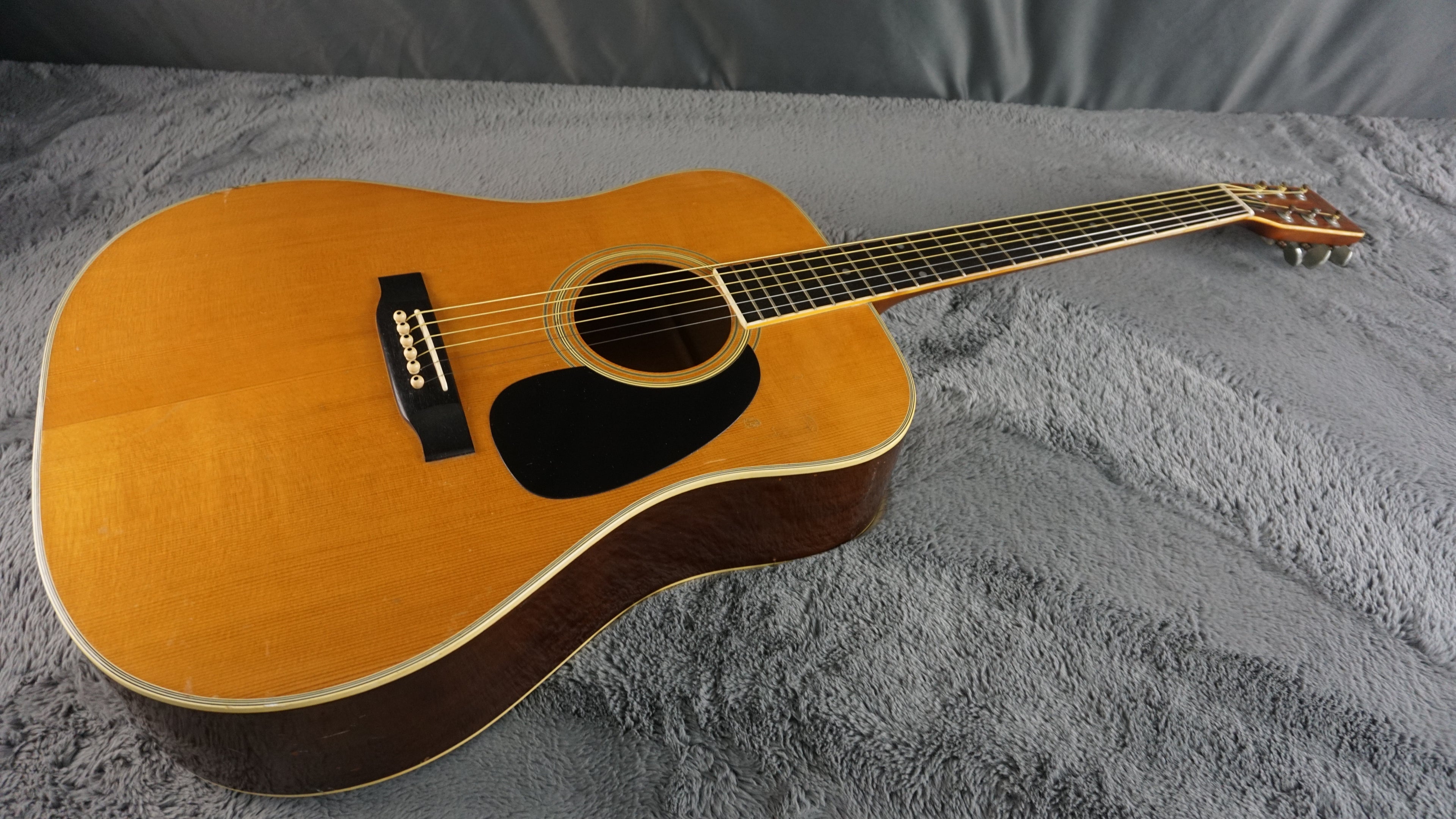Kasuga K. Country D-200 Acoustic Guitar