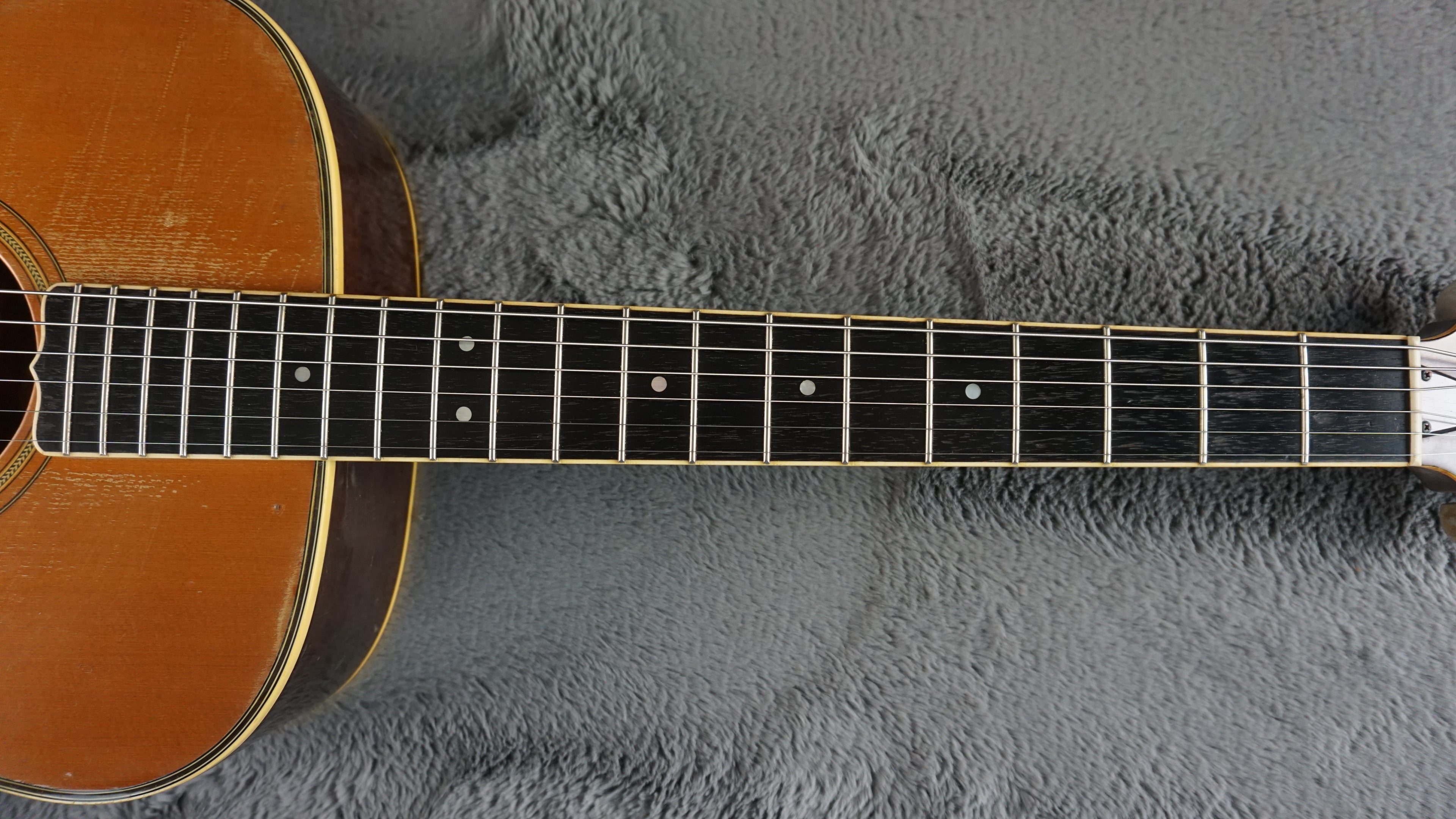 Yamaha LA-17 Japan Acoustic Luxury Artist