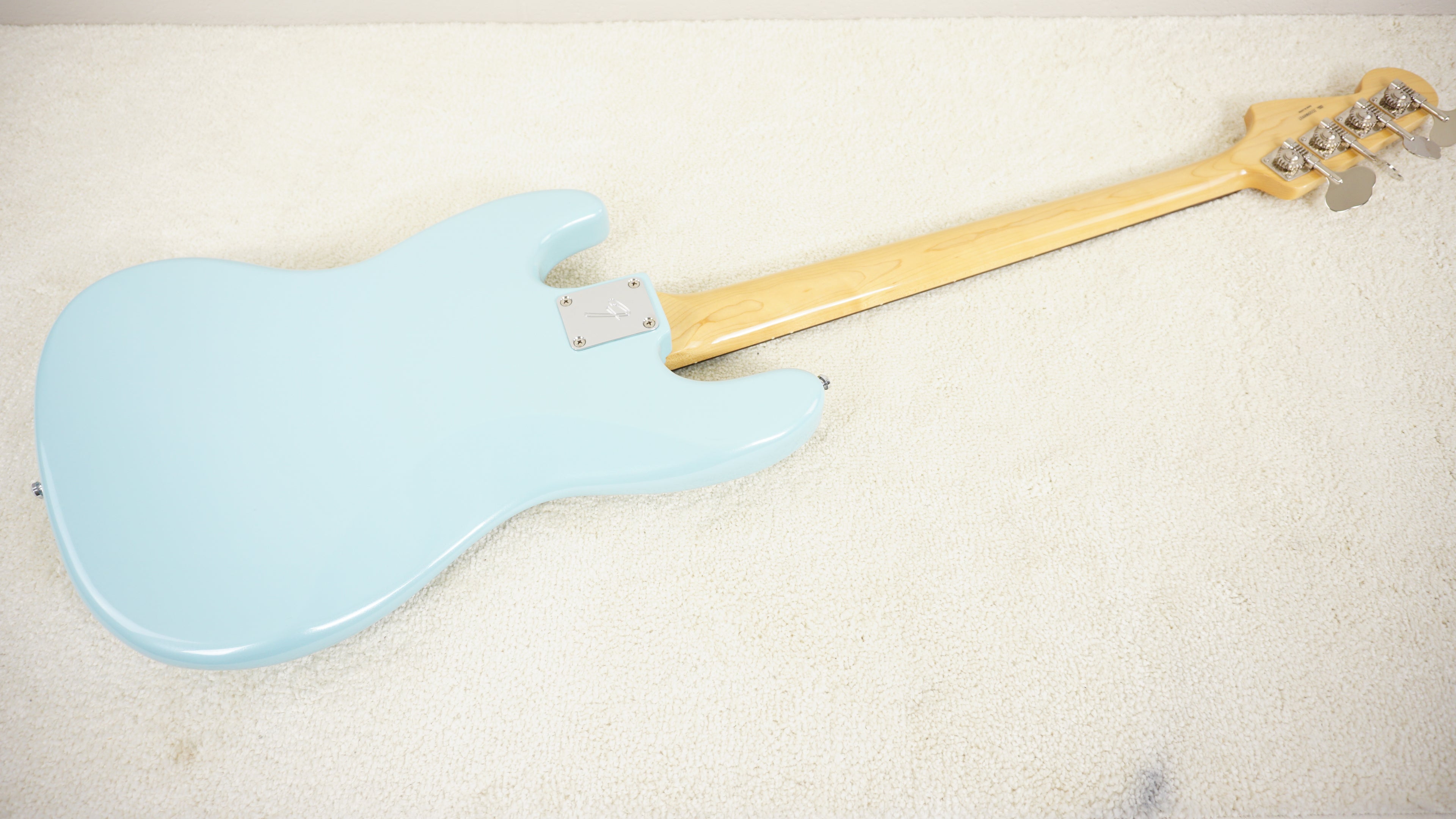 Fender Japan Traditional II ’60s Jazz Bass Stardust Blue Limited Edition