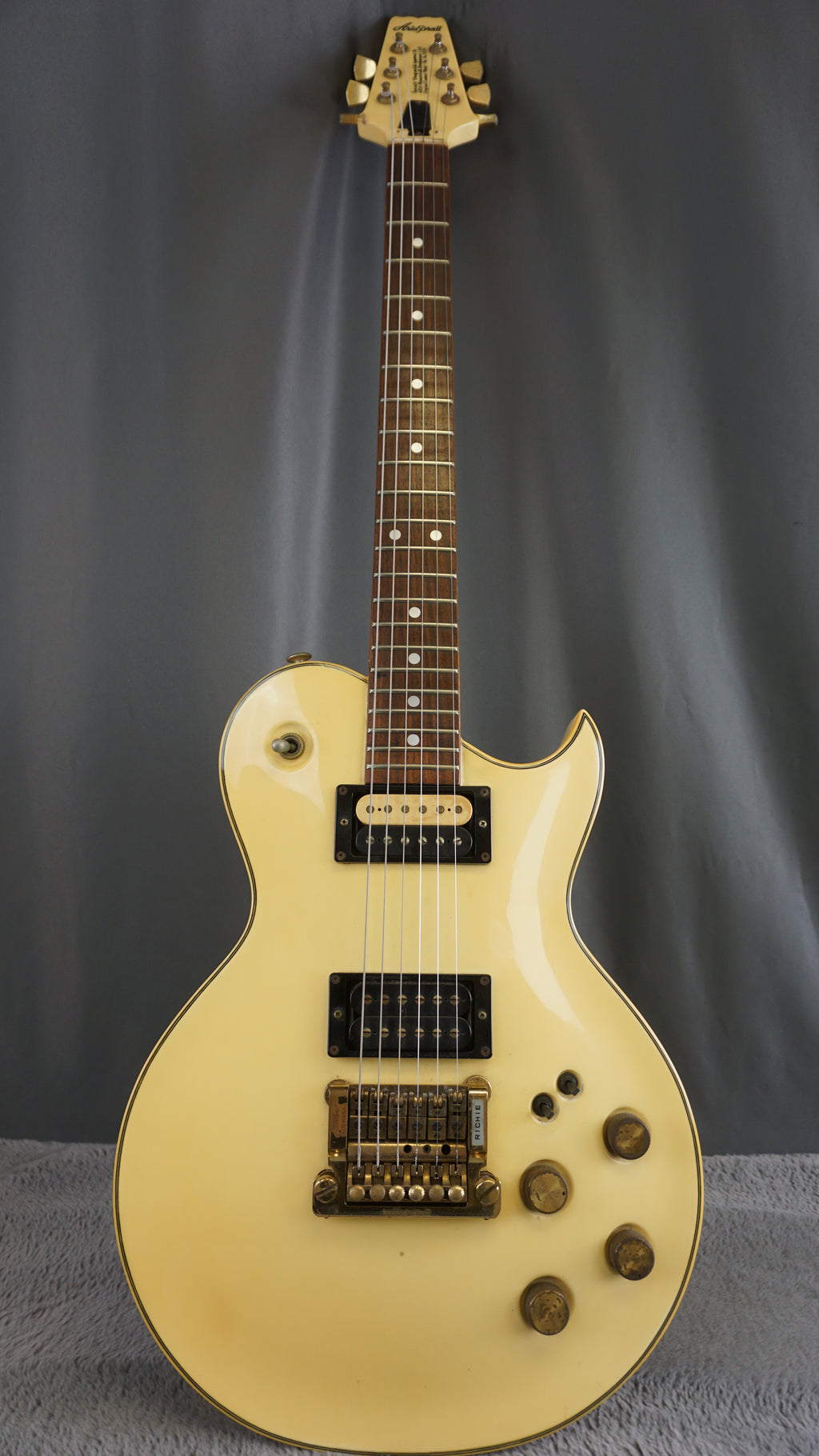 Aria Pro II PE-R80 Made in Japan Electric Guitar Ivory White