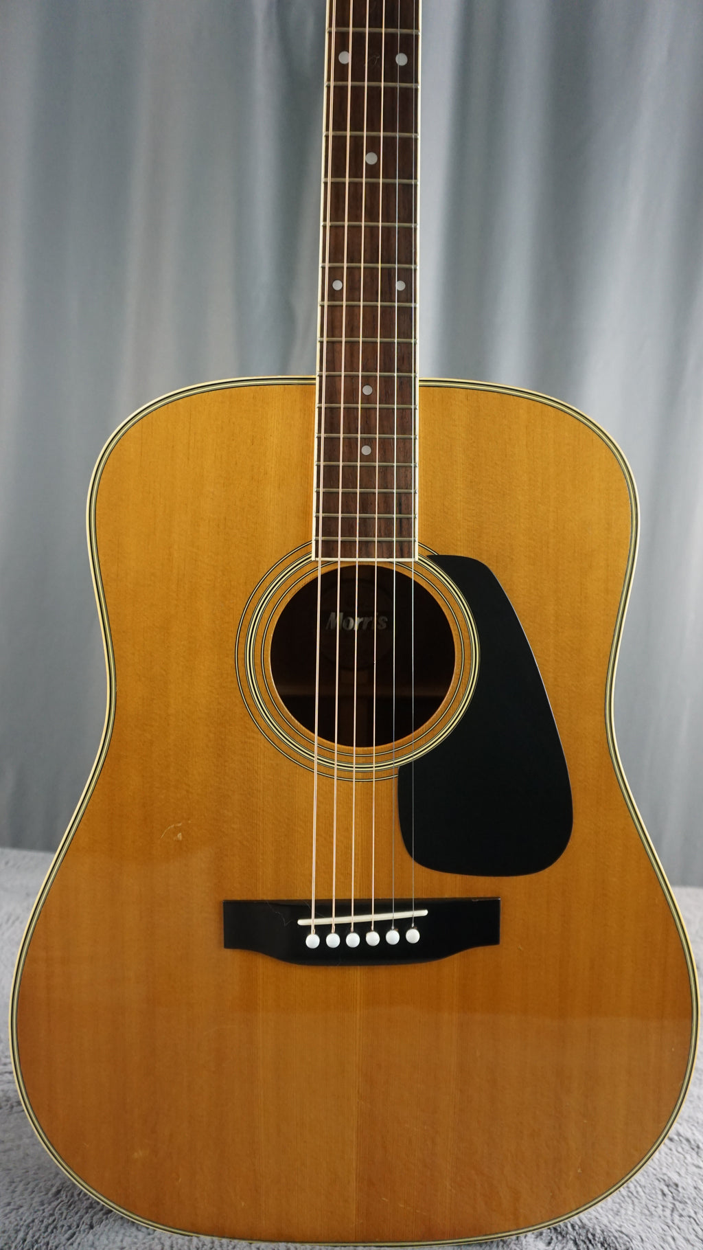 Morris MD-505 Vintage MIJ Dreadnought Acoustic Guitar w/ Hard Case
