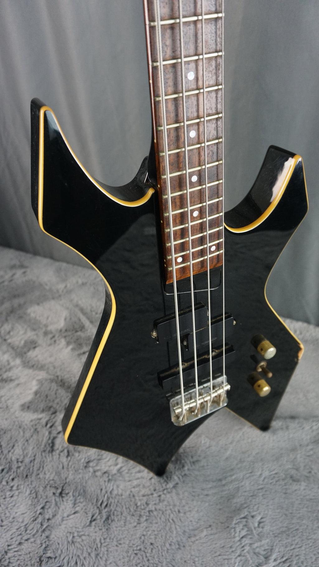 Burny XB-95H - Black Bass Guitar