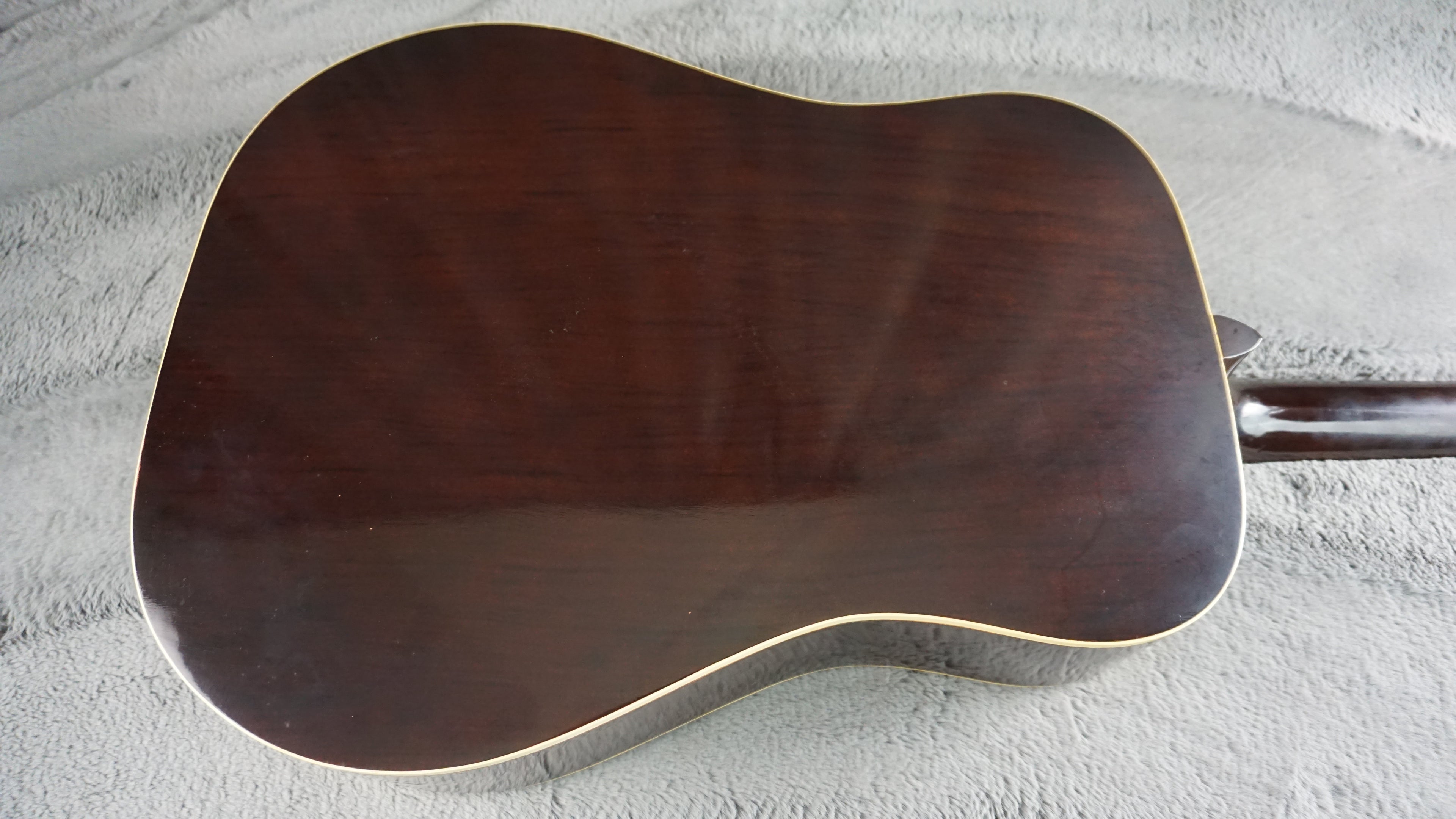 Morris W-18 Japan Acoustic Guitar