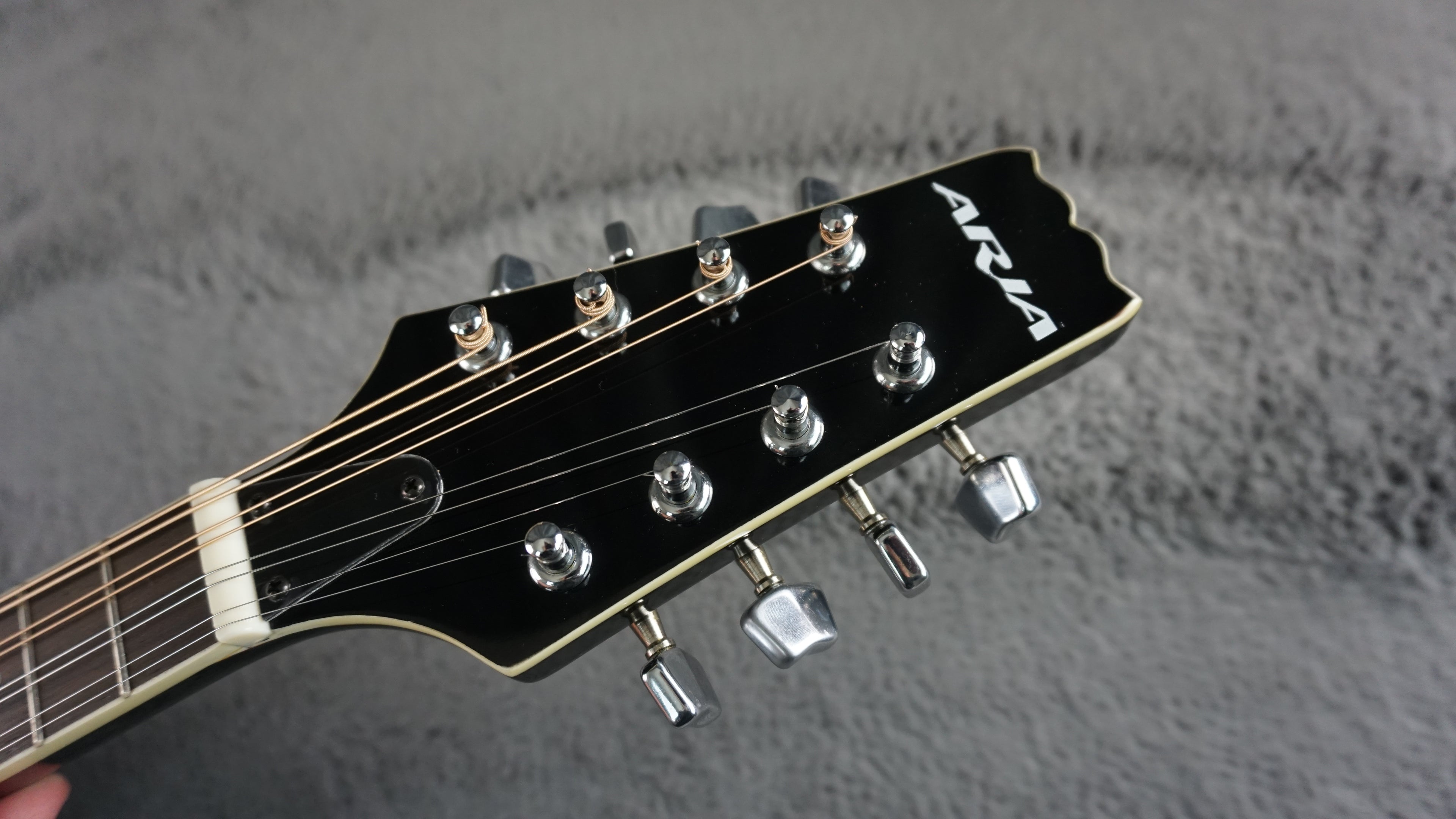 Aria AM-20E Japan Mandolin w/ Hard Case