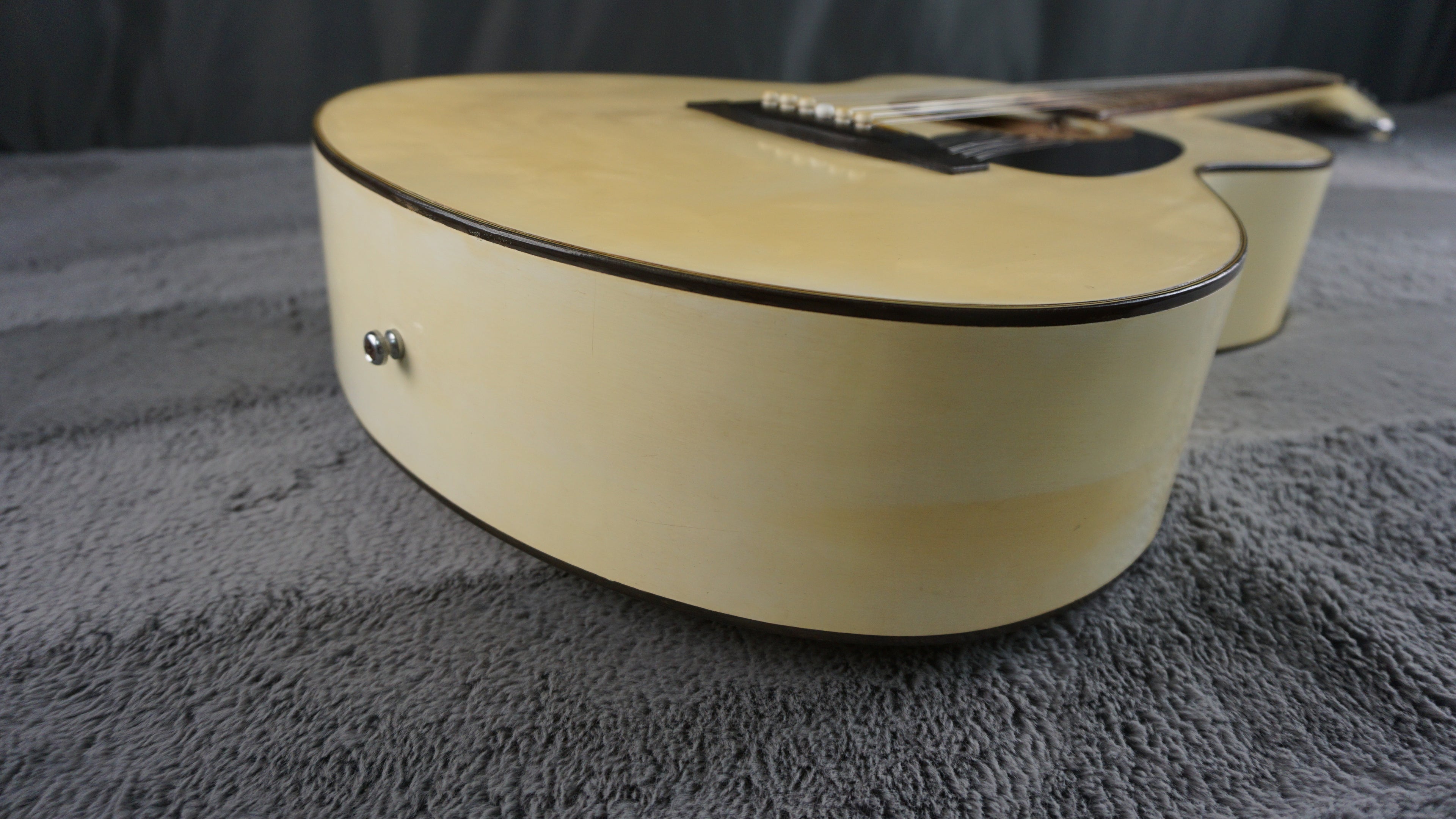 Hamox F150WH Japan Aged White Acoustic Guitar