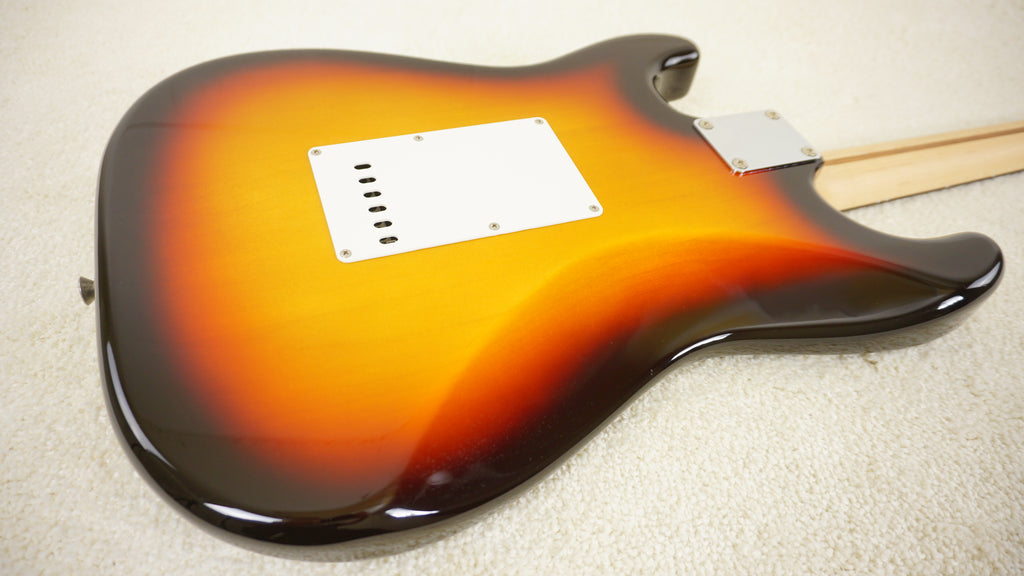 Fender Japan Stratocaster 2014 - 3-Color Sunburst