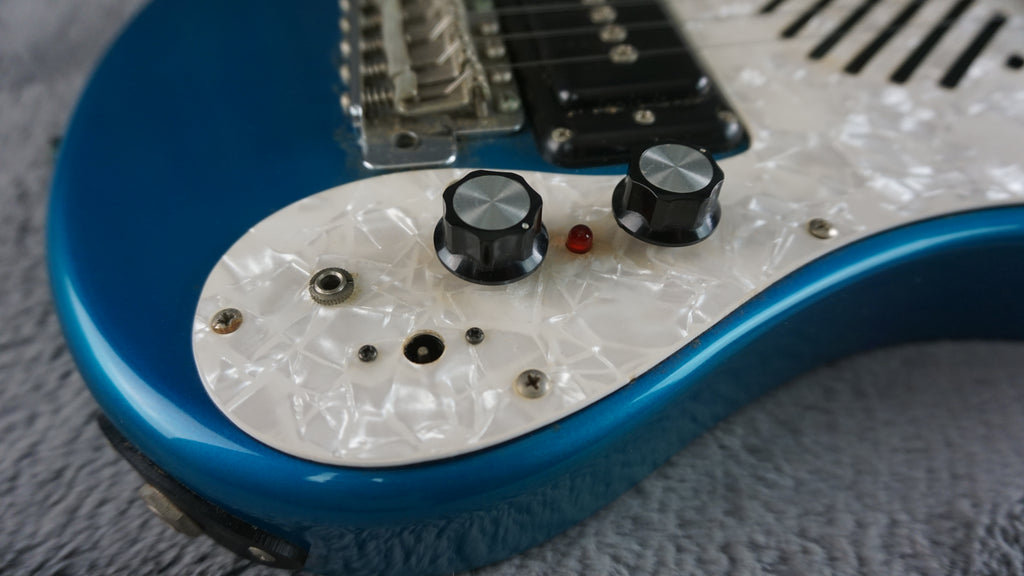 MarineRider Mosrite Ventures Model w/ Built In Amp - Blue