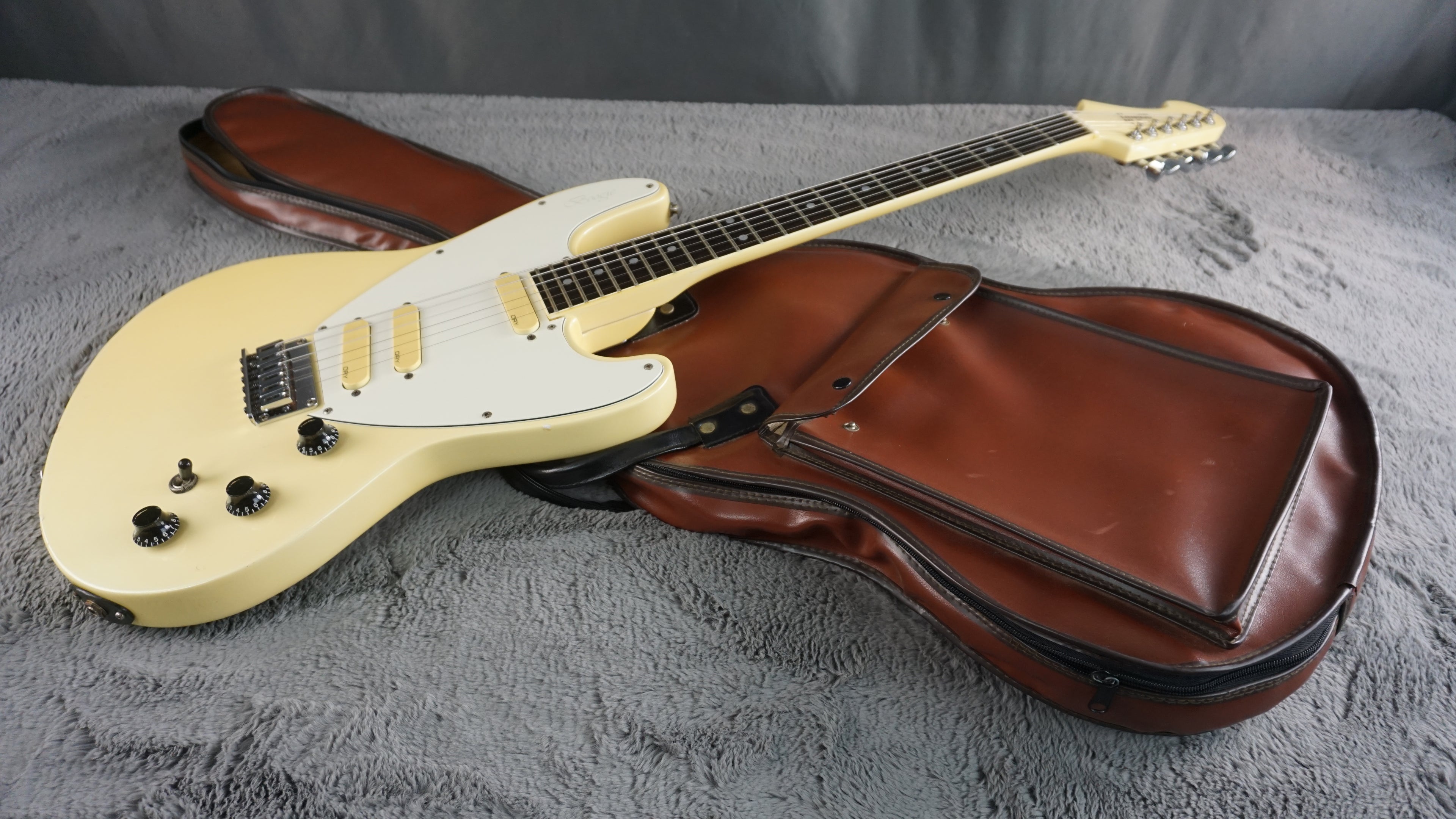 Greco Boogie BG600 1985 - Mystery White Japan