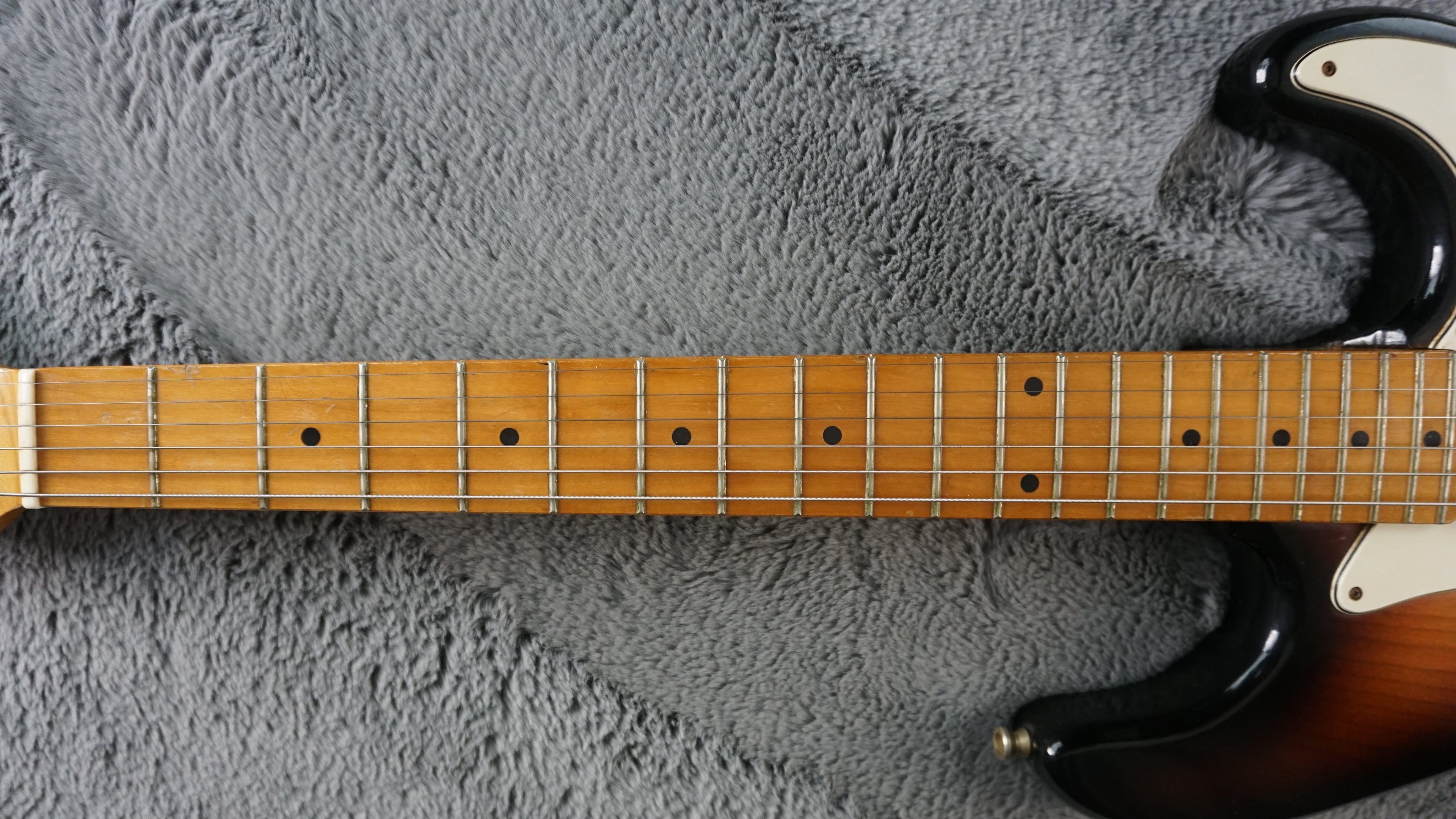 Holly Splendor Series S-Style - Tobacco Burst Tomson MIJ