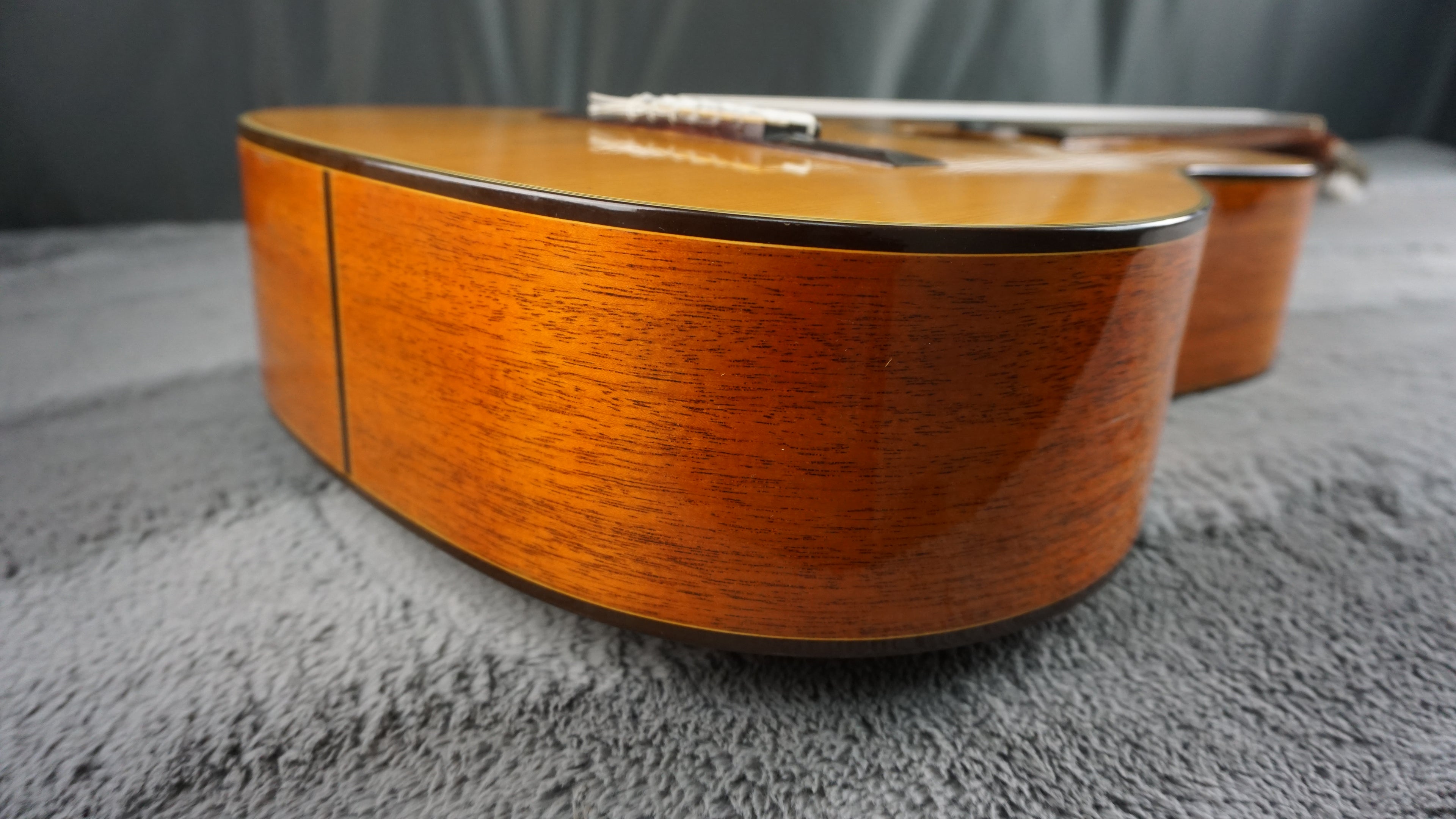 Vintage Abe Guitar Model 520 Classical Acoustic Guitar Japan w/ Hard Case