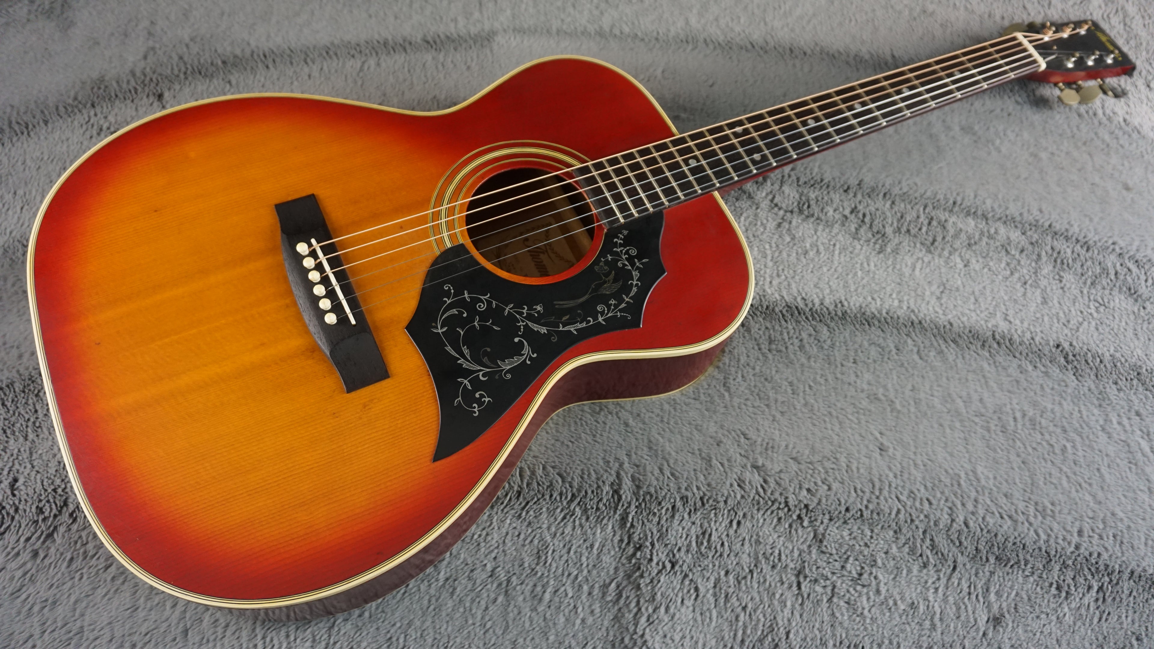 Thomas TM-180 Vintage MIJ Acoustic Guitar Cherry Sunburst w/ Hard Case