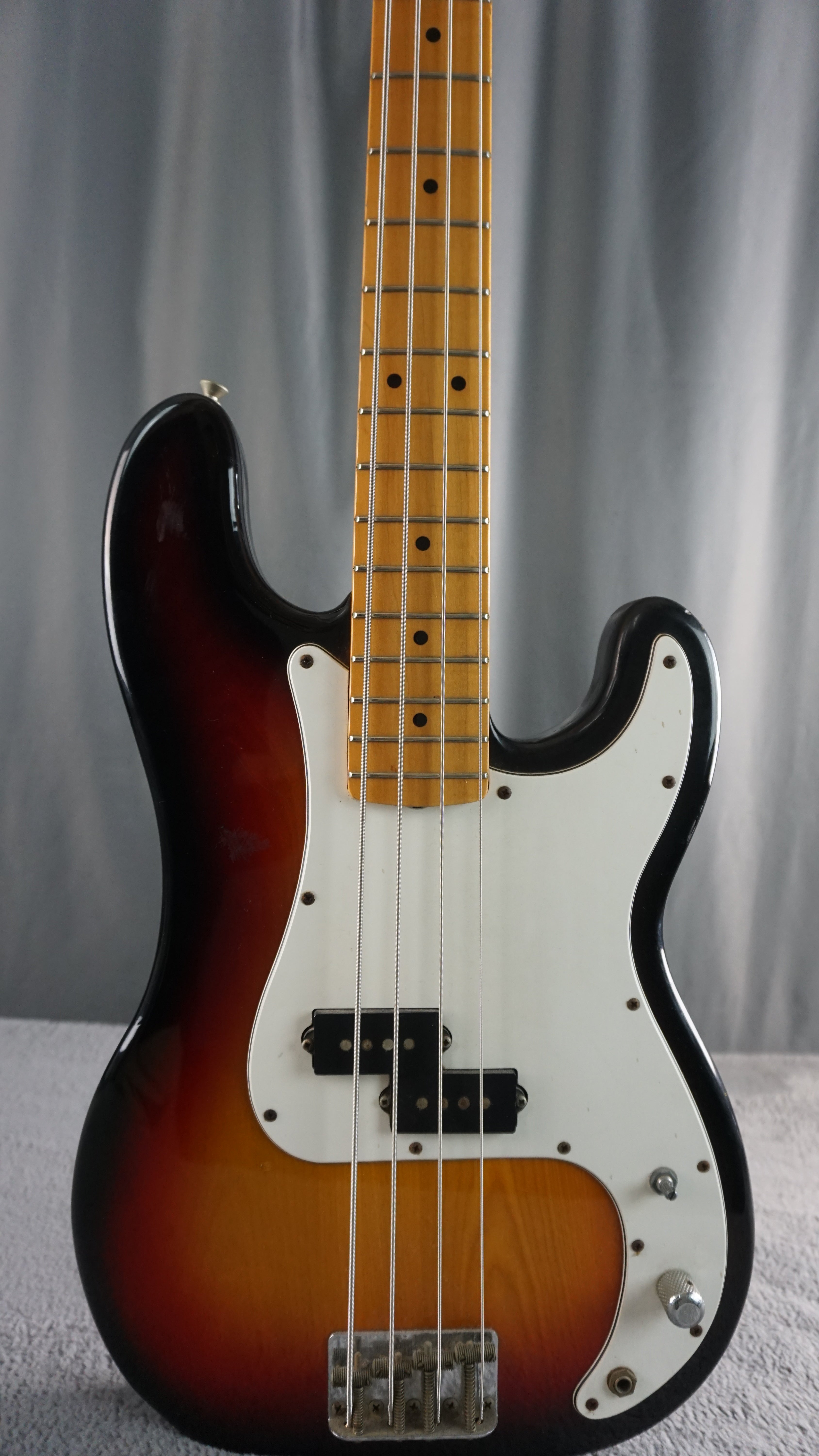 Yamaha PB-400M Precision Bass MIJ Sunburst w/ Hard Case