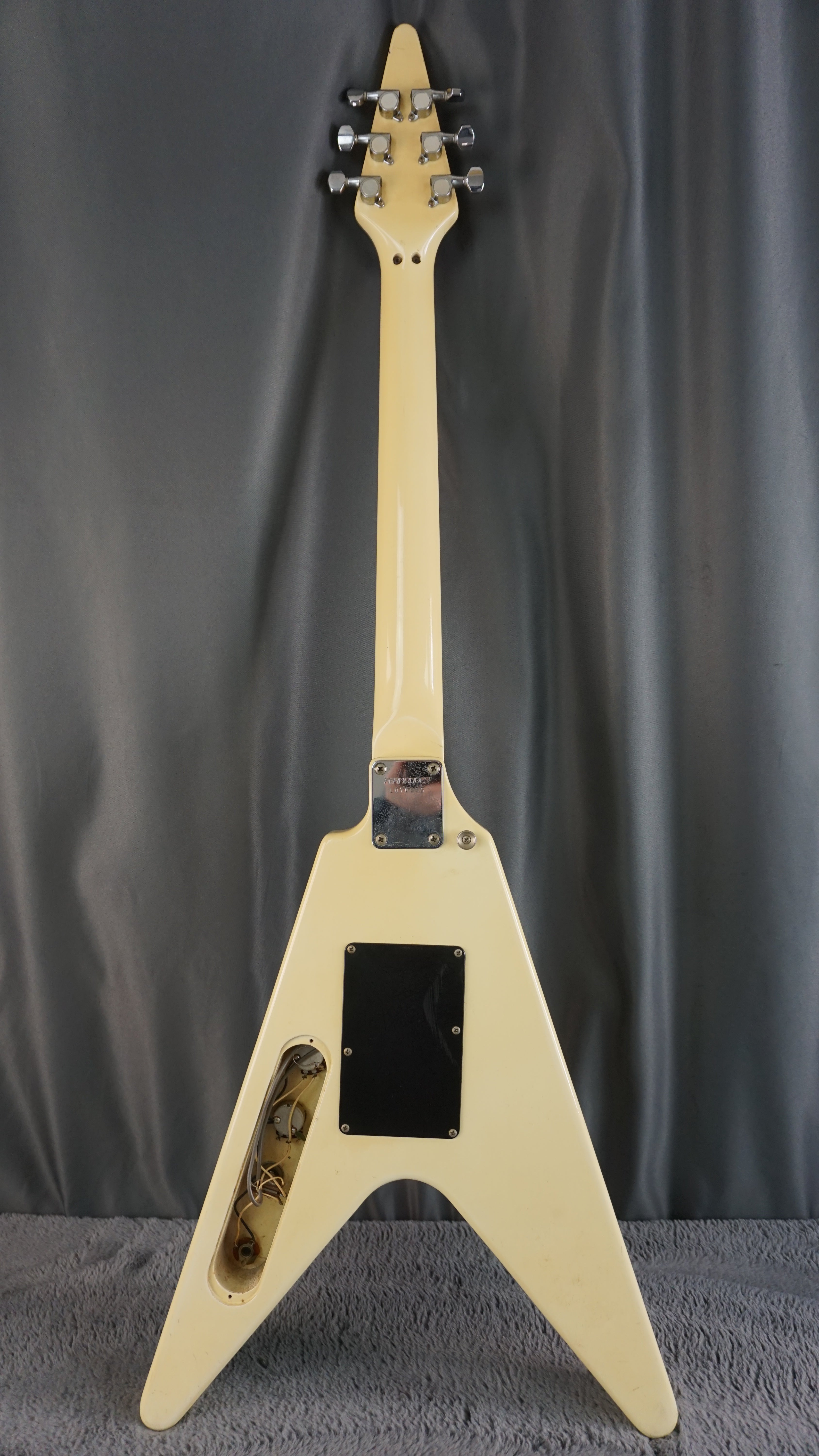 Fernandes/Burny BSV-70 The Function Flying V Short Scale
