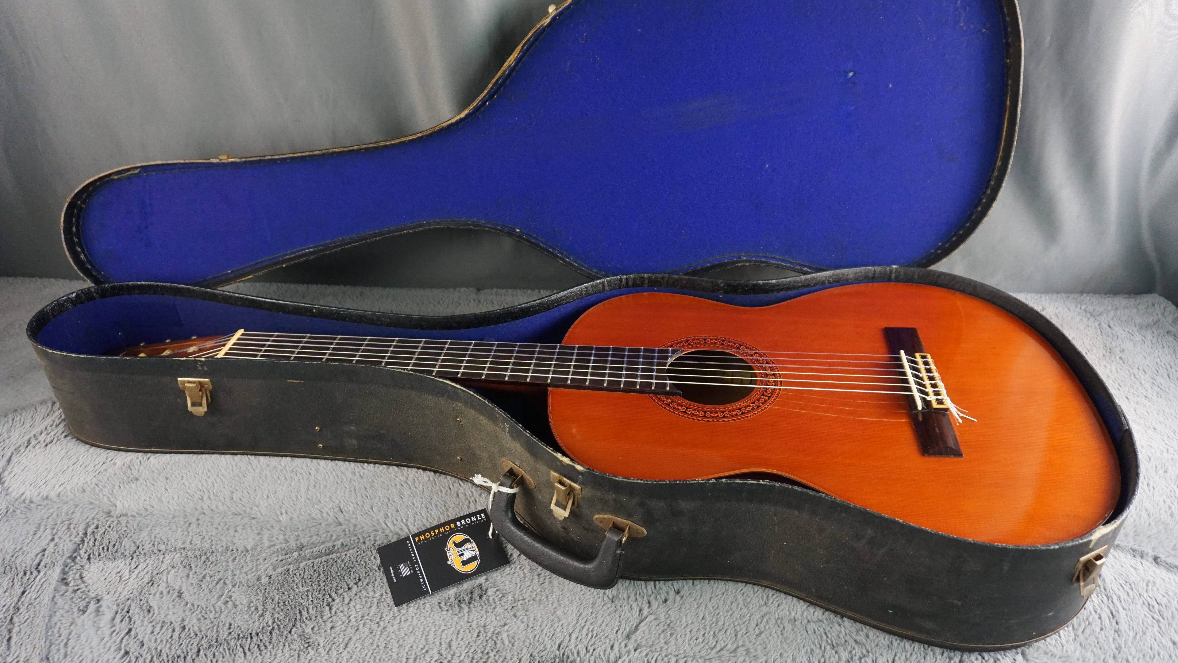 1972 Morris M-10 Classical Guitar – Made in Japan