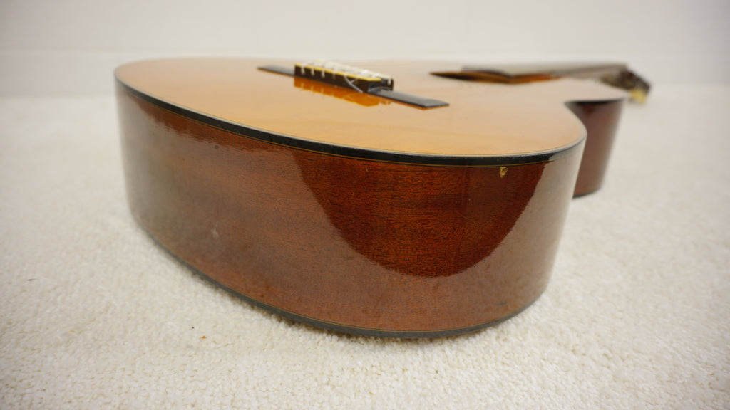 Yamaha C-150 Classical Guitar w/ Hard Case – Made in Japan