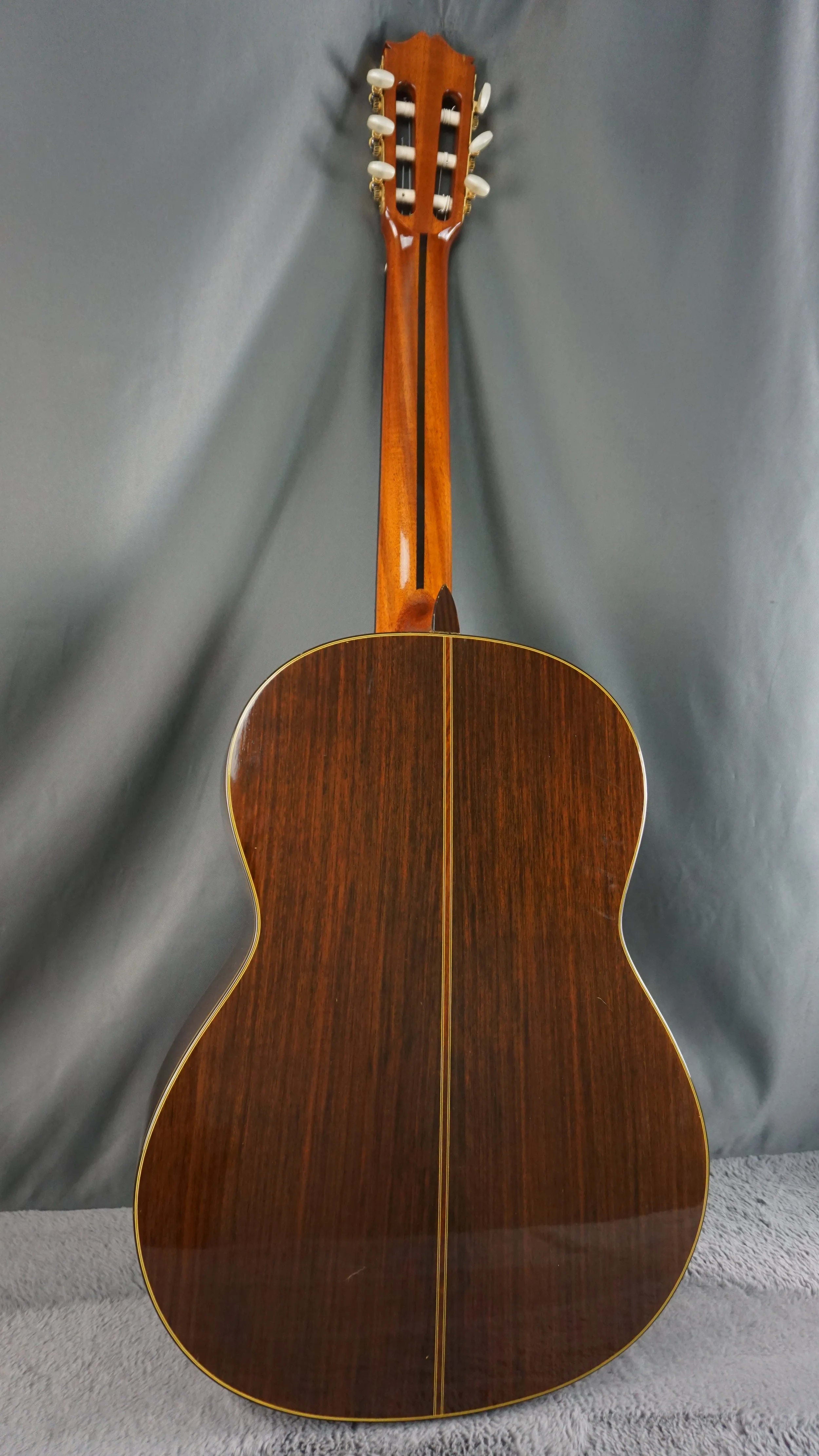 World Sound Model 500 Relative Sound Hole System Japan Classical