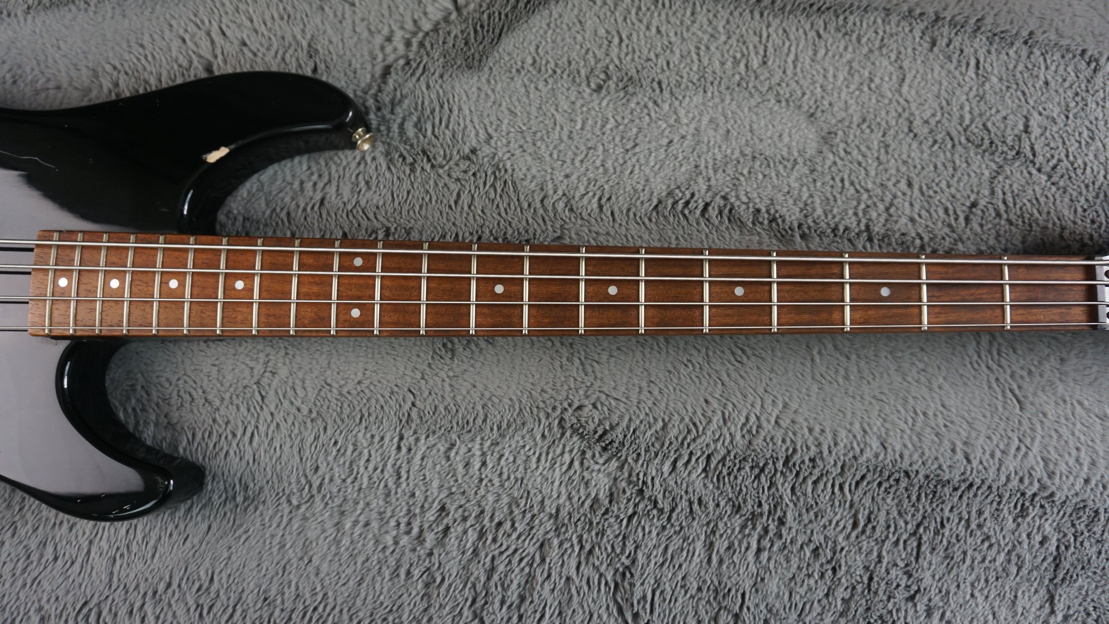 Fernandes Limited Edition - Black Japan 4-String PJ Bass