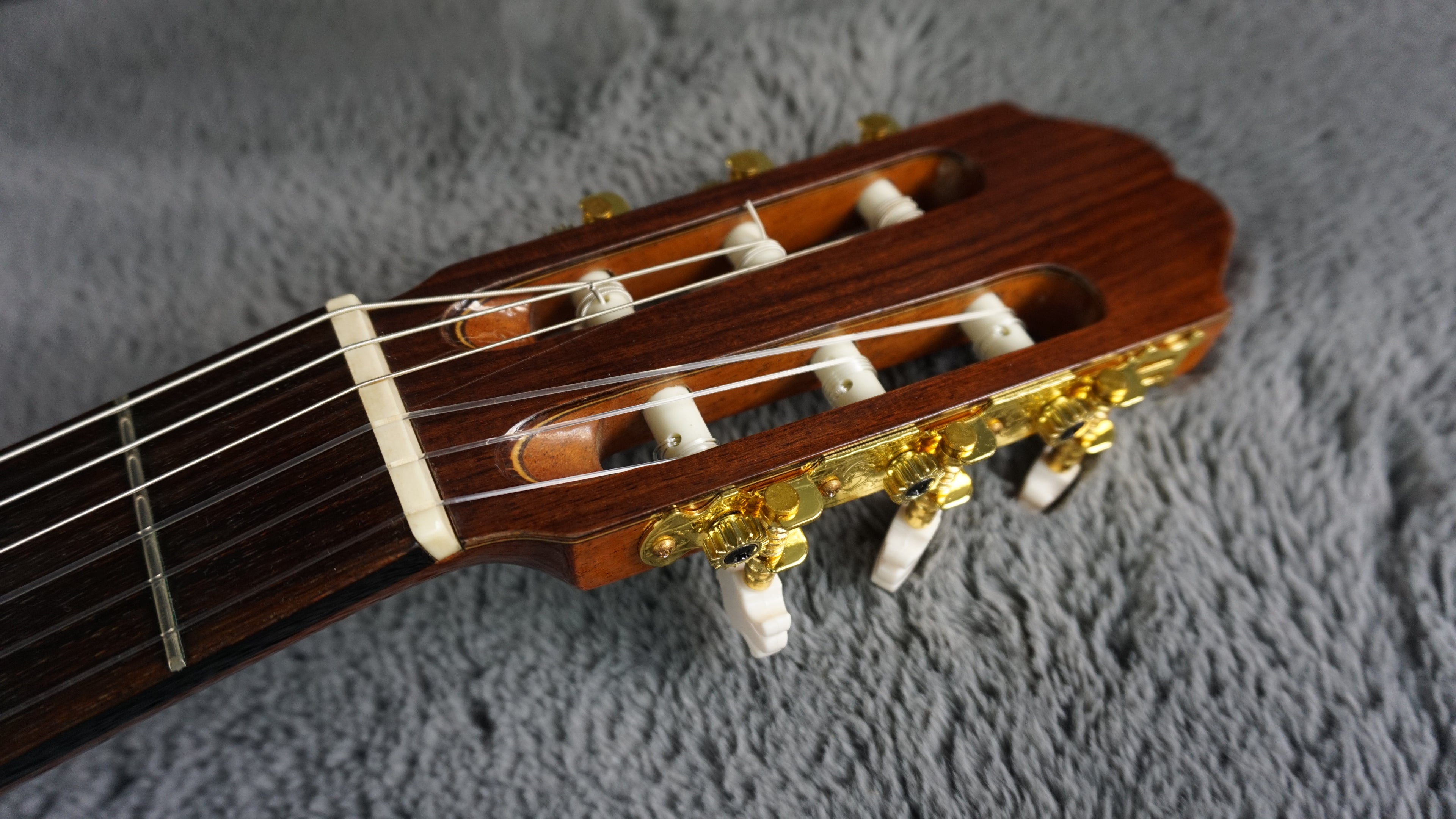 Eichi Kodaira E500 - Cedar Top Japan Classical 1970s