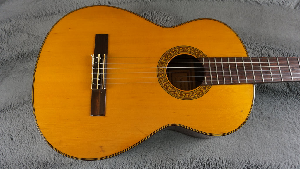 Shinano No. 43 Japan Classical Guitar w/ Hard Case