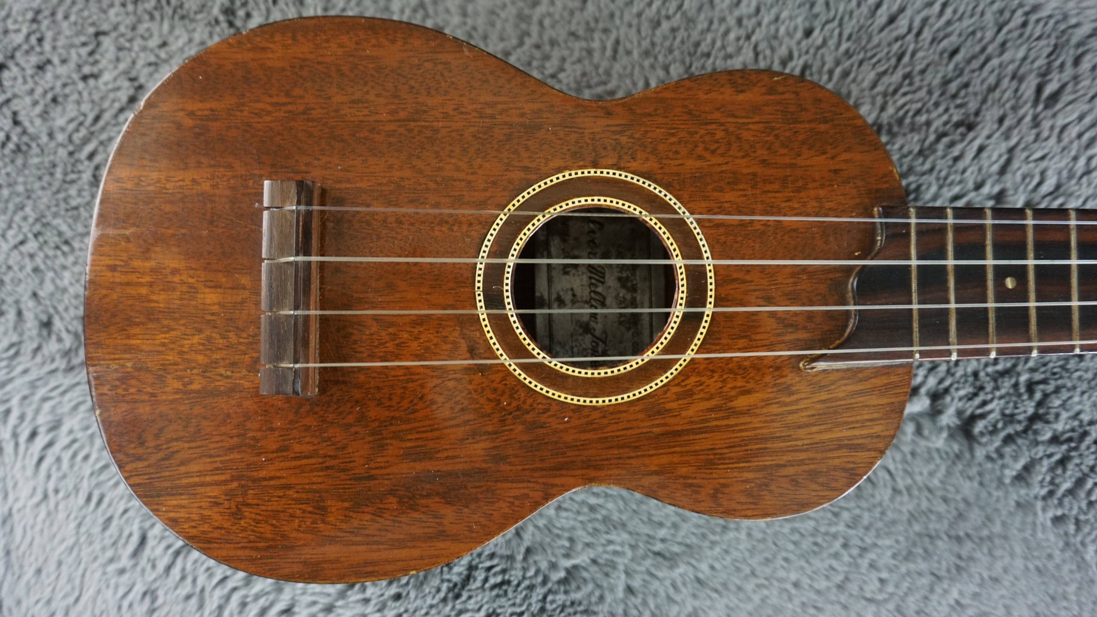Kasuga Silver Mellow Tone 1960s Ukulele