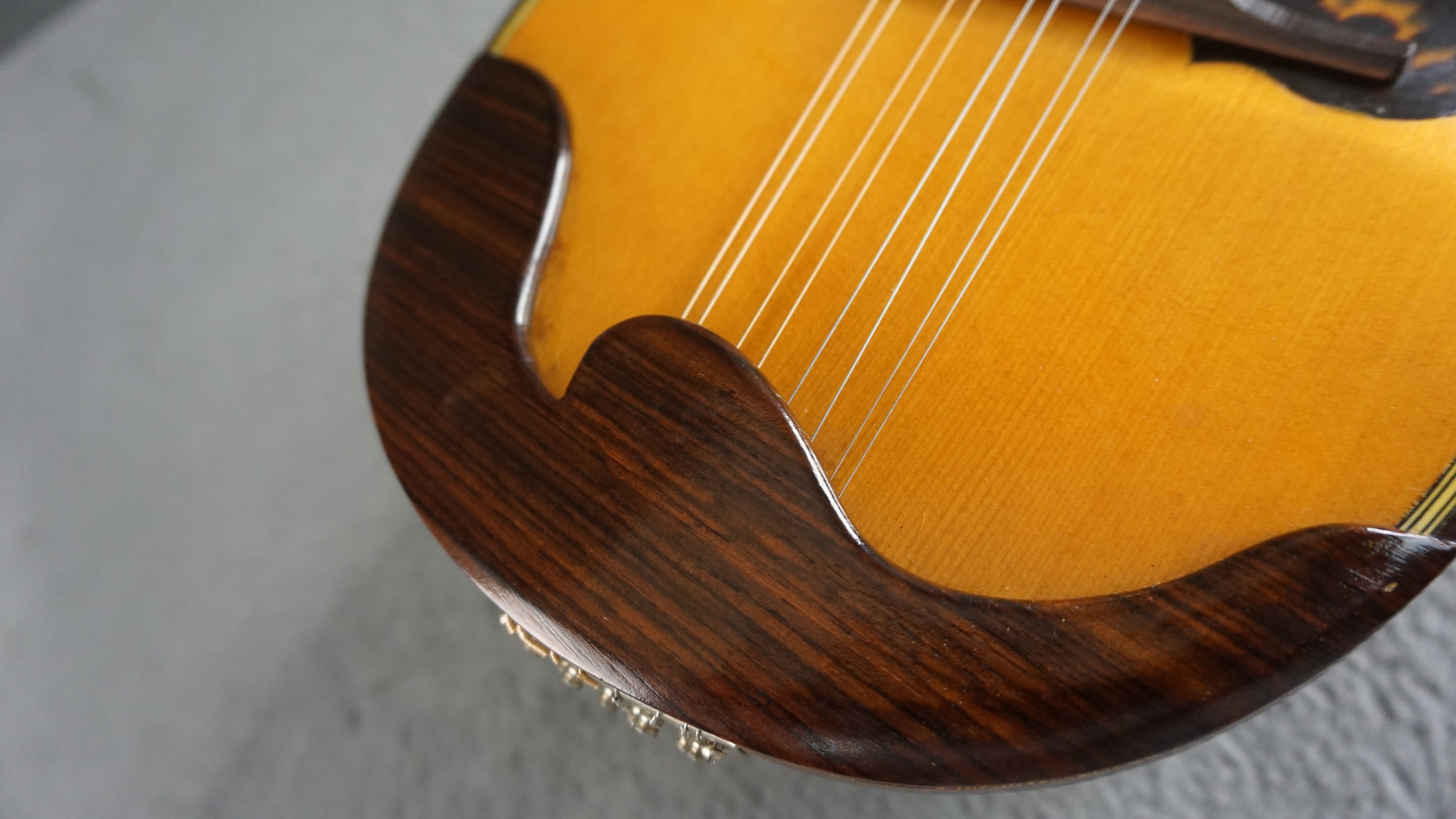 Kunishima NM8 Bowl Back Mandolin w/ Hard Case Vintage Japan