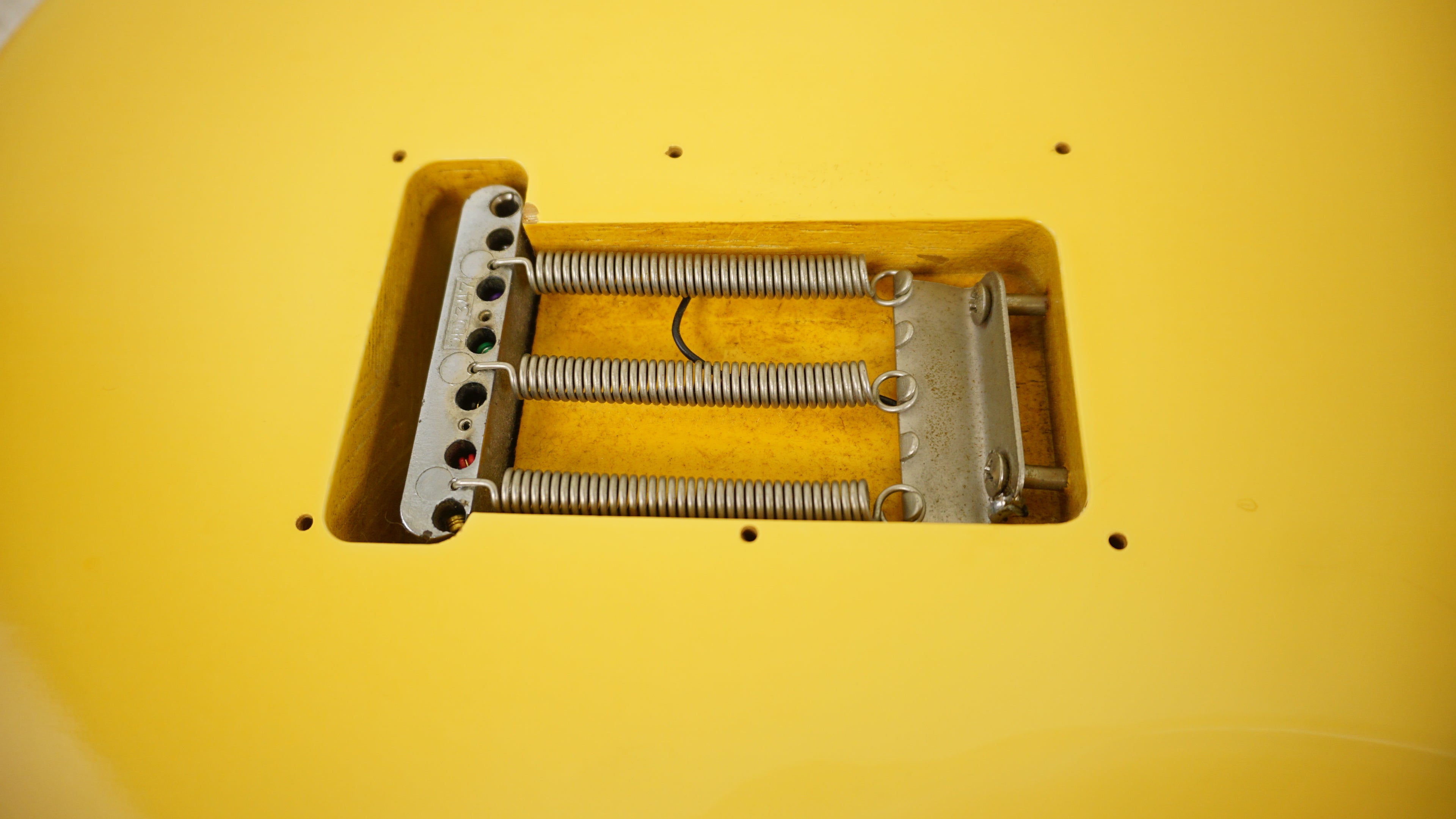 Fender ST72-115 YWH Stratocaster MIJ Fujigen E-Serial (1984-1987)
