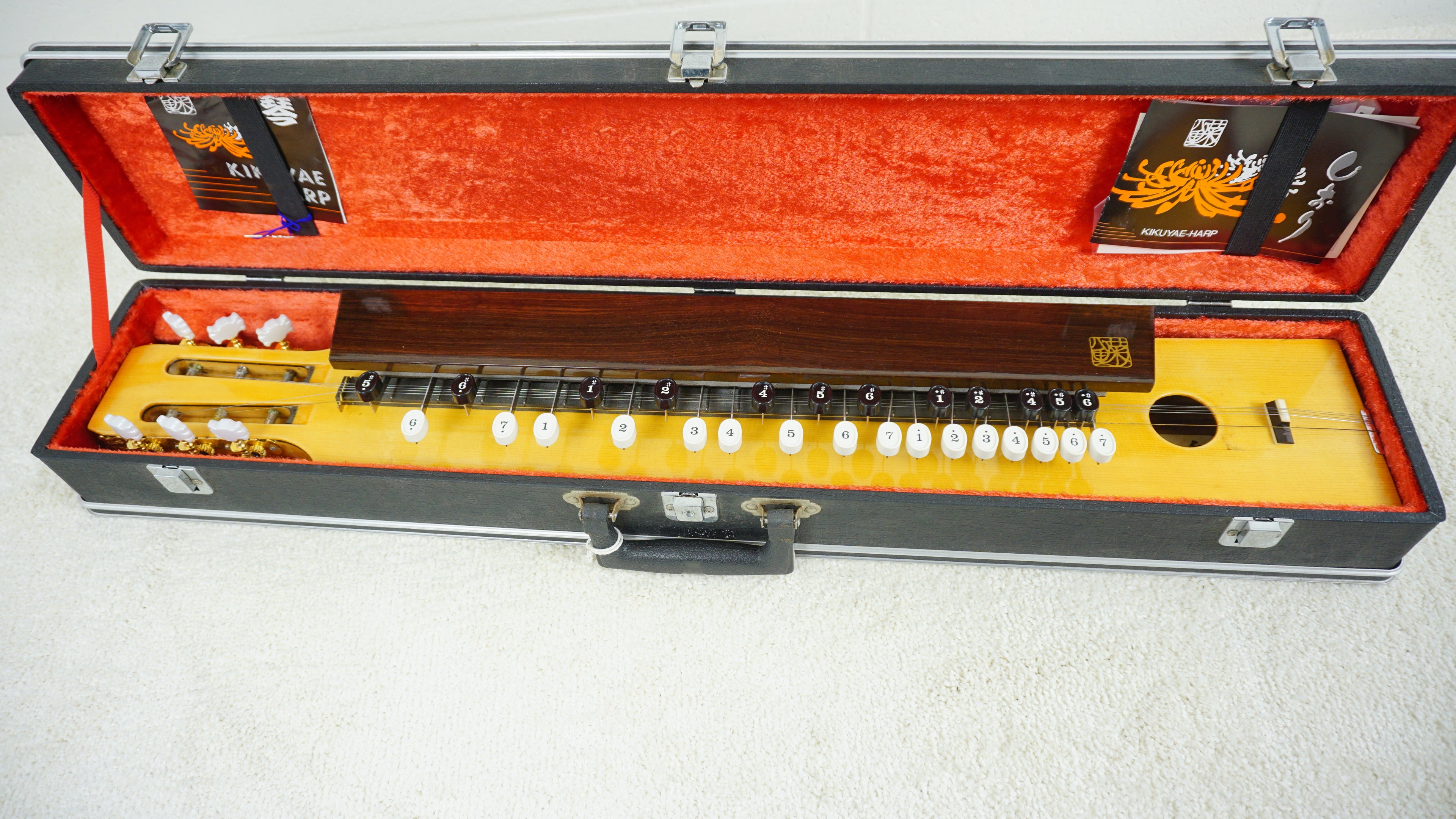 Kikuyae Harp Taishogoto Nagoya Japan Traditional Japanese String Instrument w/ Hard Case