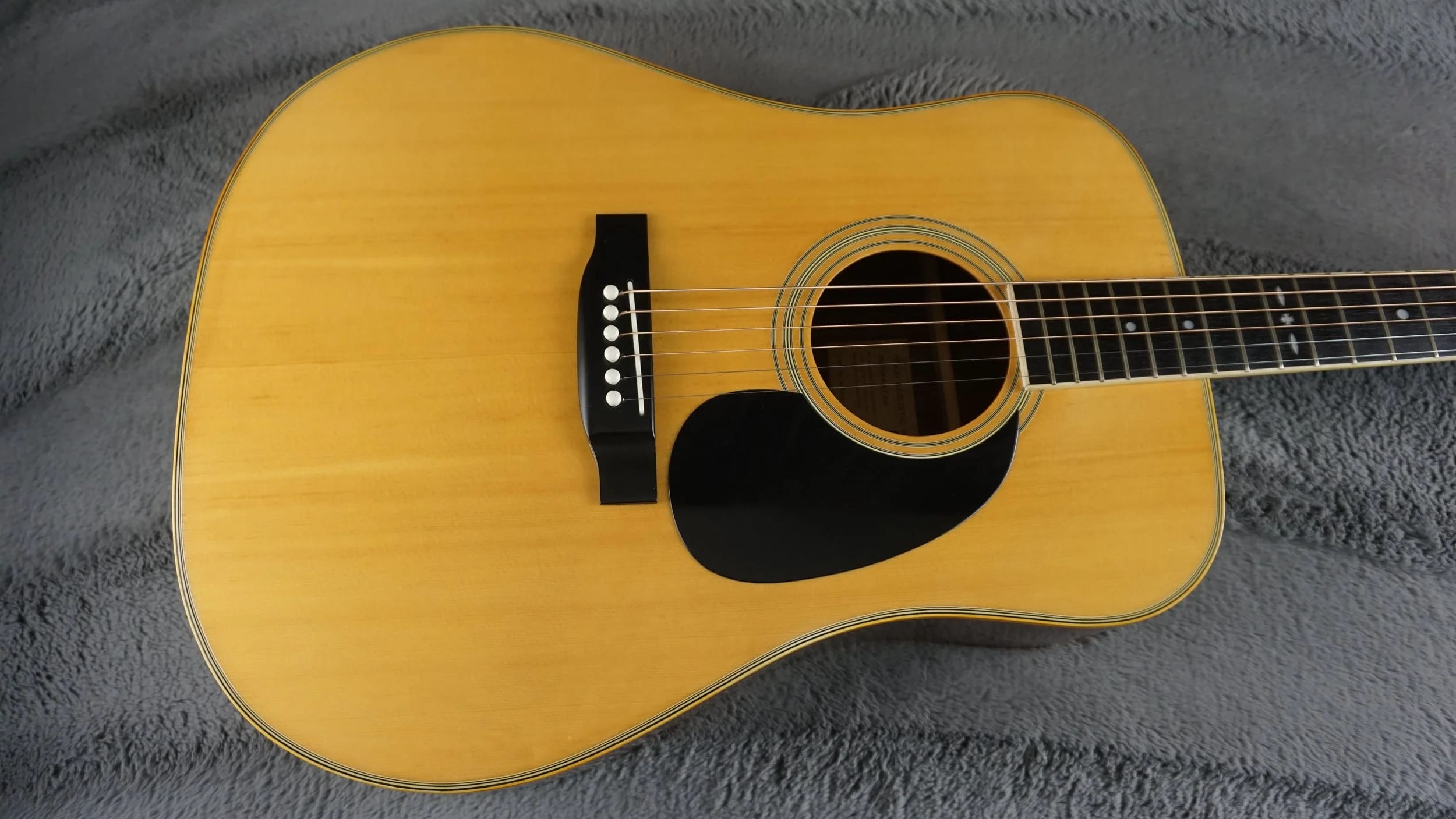 Cat's Eyes/Tokai CE-200 Japan Acoustic Guitar w/ Hard Case