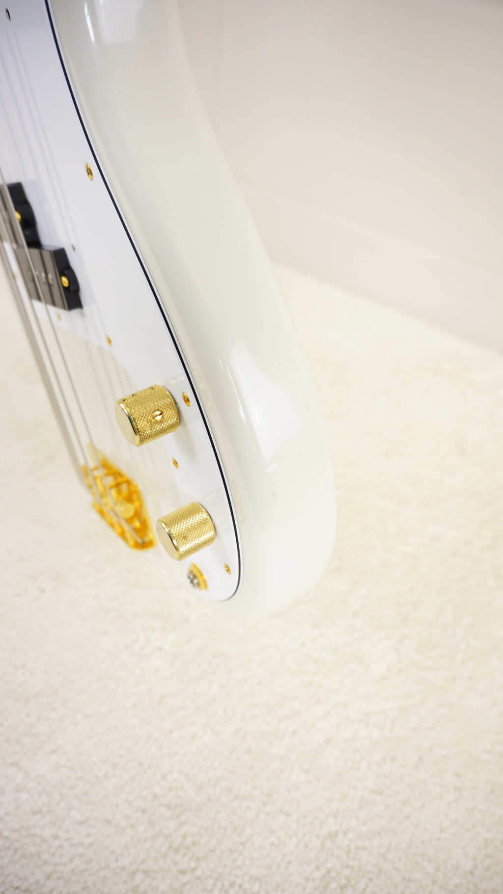 Fender Japan Traditional 60s Precision Bass 2025 - White Pearl