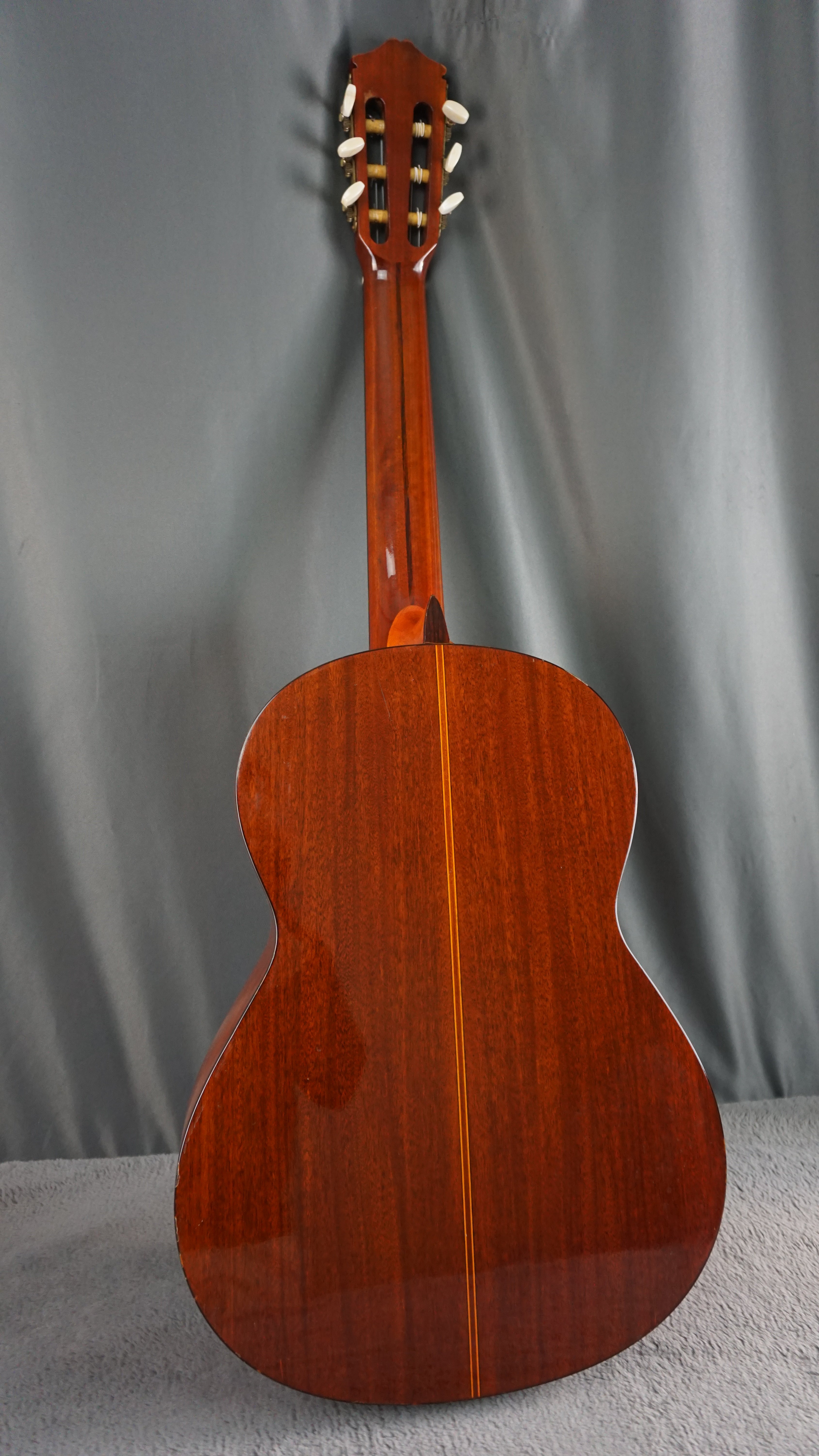 Morris M-15 Classical Nylon String Guitar Made in Japan w/ Gig Bag