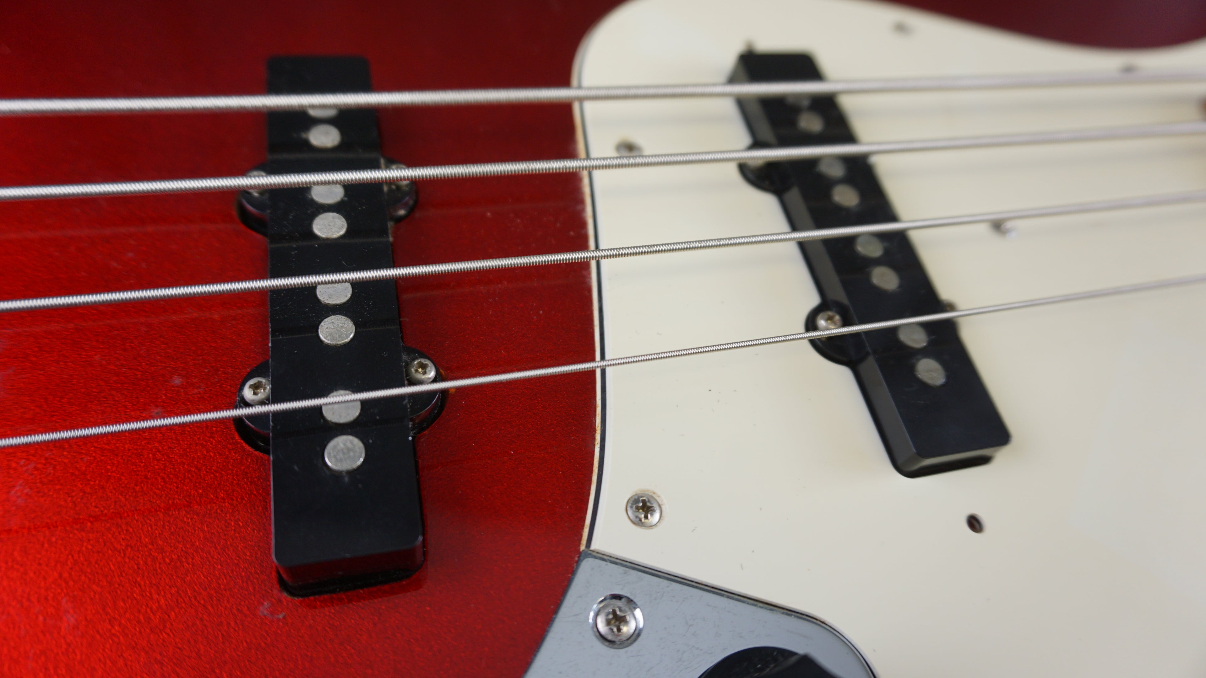 94-95 Fender Japan Jazz Bass Candy Apple Red w/ Gig Bag