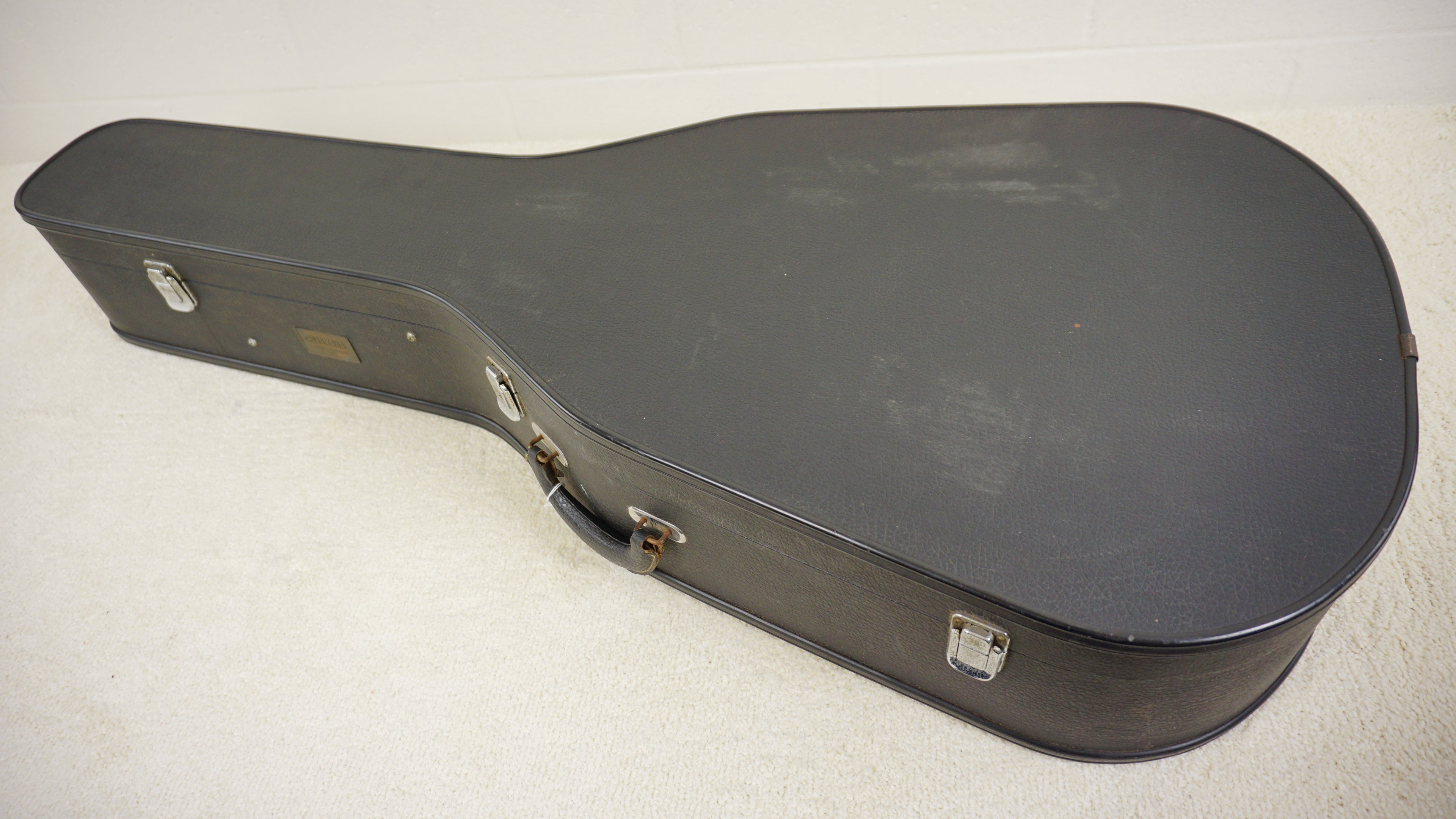 Yamaha C-150 Classical Guitar w/ Hard Case – Made in Japan