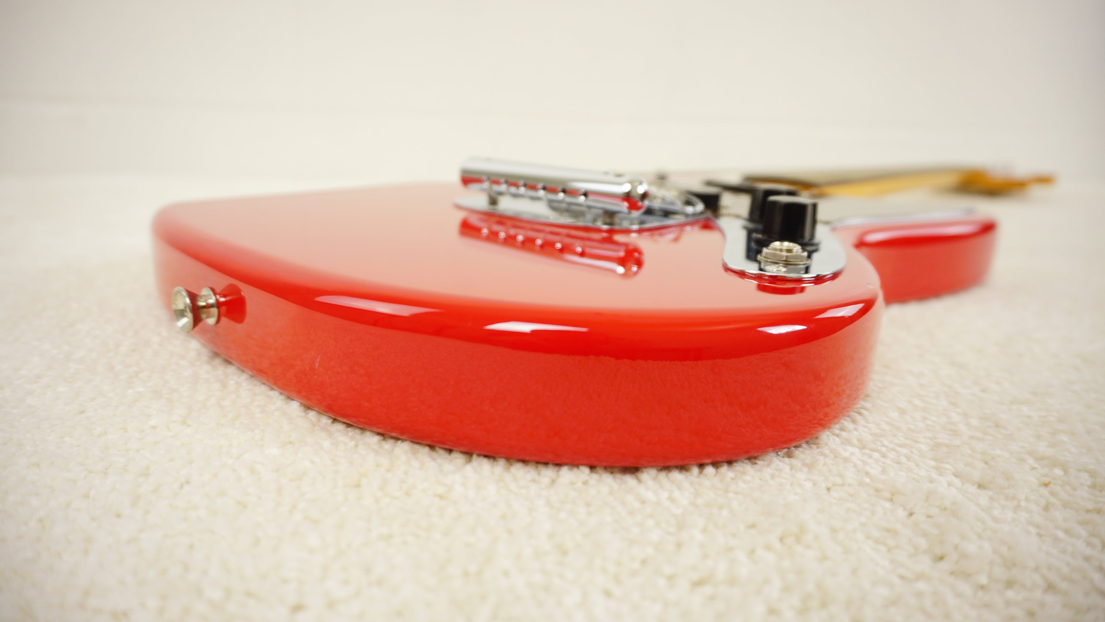 Fender Japan MG-69/MH Mustang Reissue – Matching Headstock – Candy Apple Red – 2010-2011