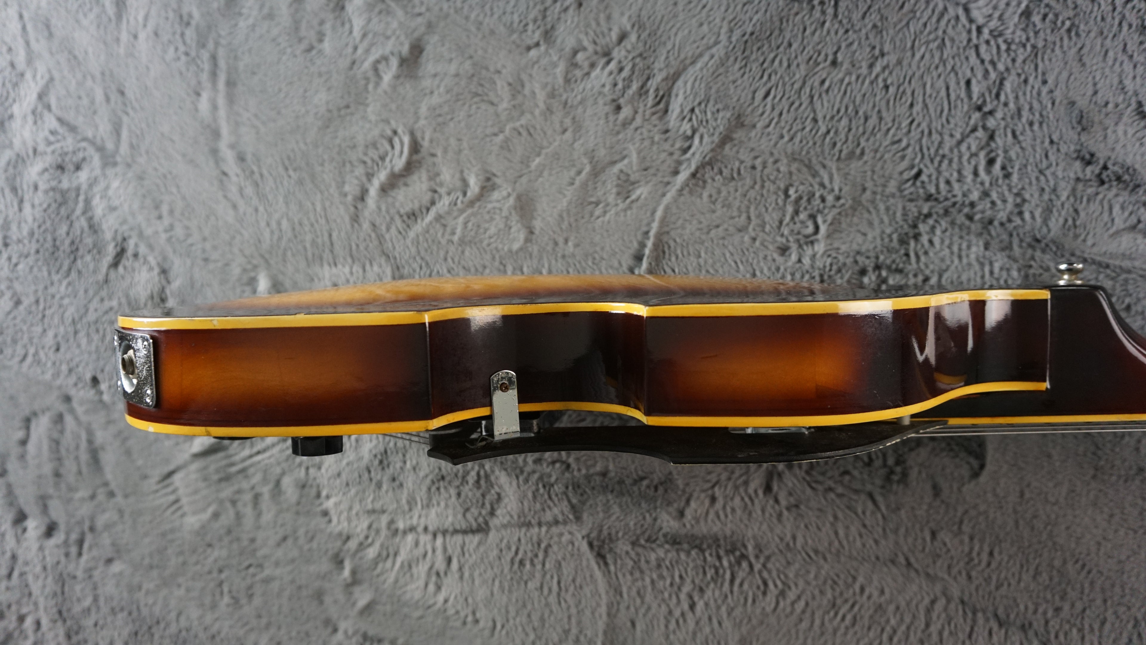 Greco Violin Bass Vintage - Sunburst Semi-Hollow Lefty