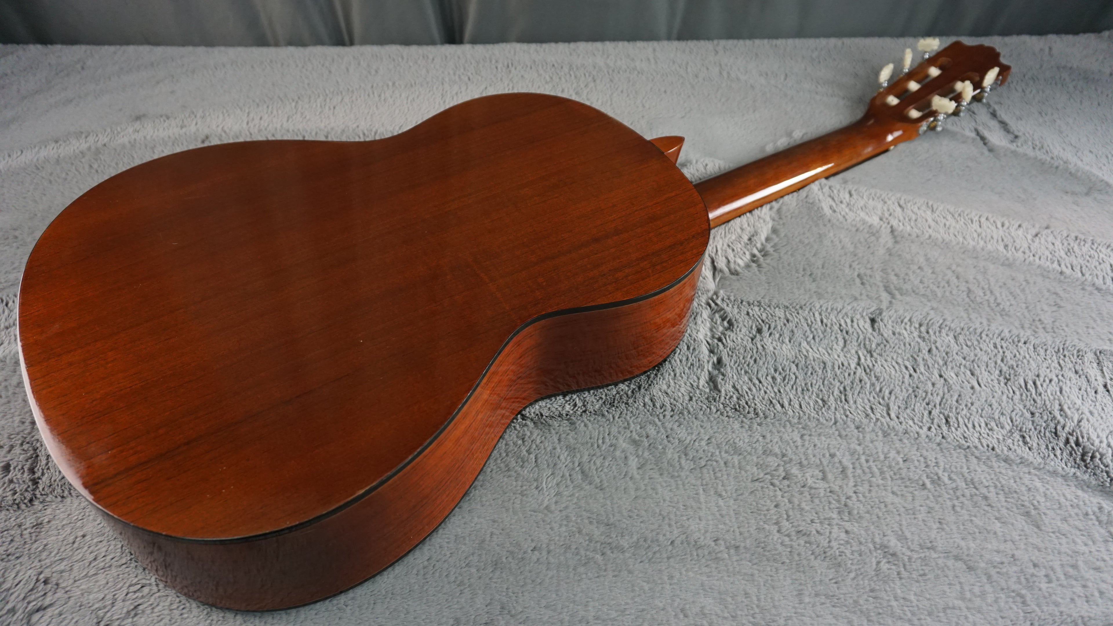 Yamaha C-180 Japan Classical Guitar
