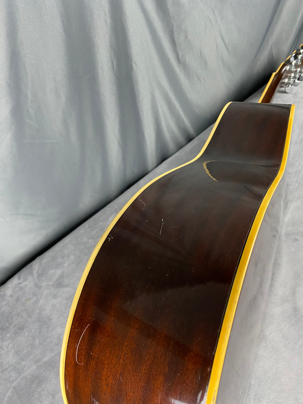 Yamaha FG-201 1977