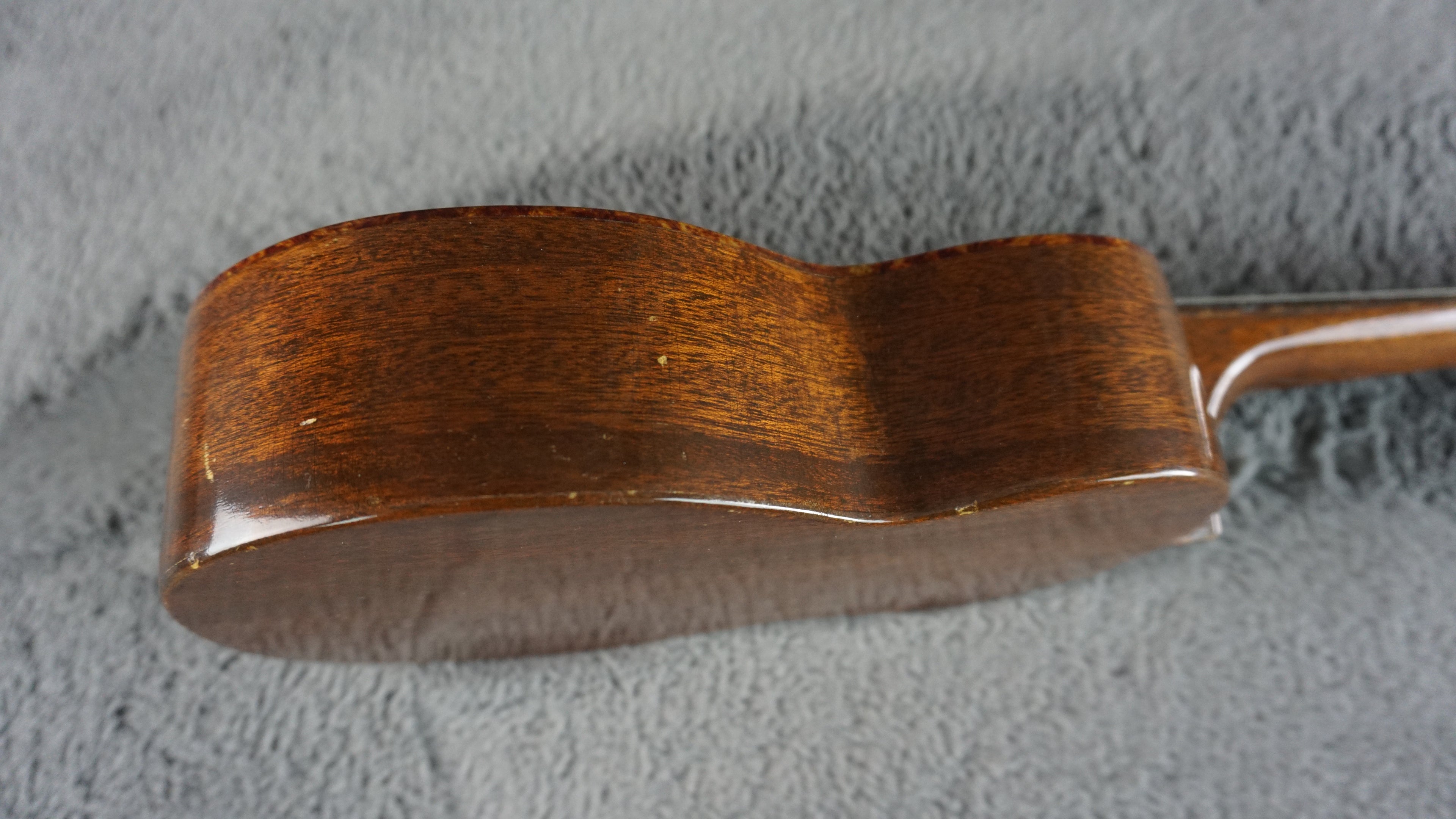 Kasuga Silver Mellow Tone 1960s Ukulele