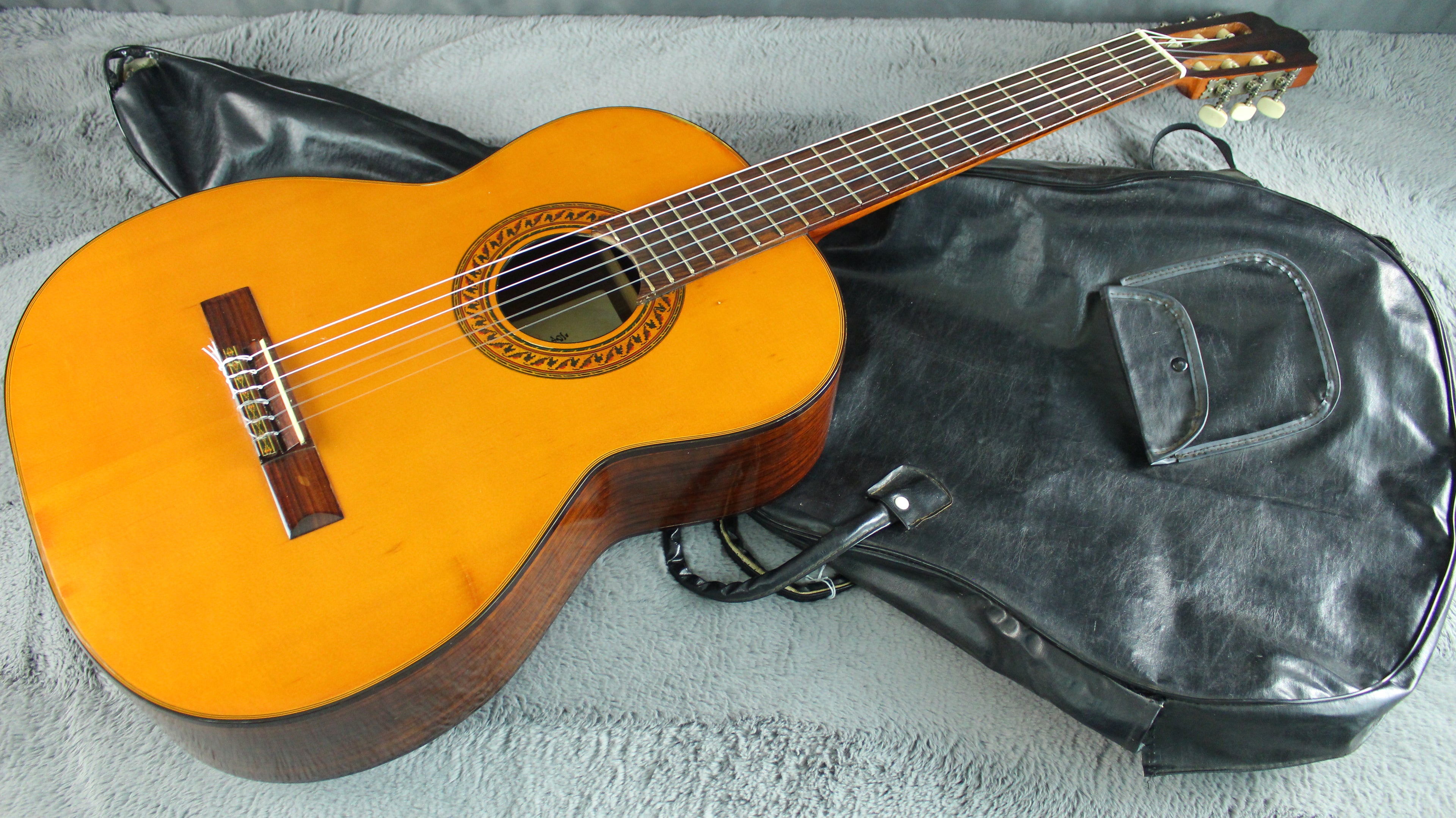 Kyo Yusuke No. 9 - GA-1732 Japan Classical Guitar