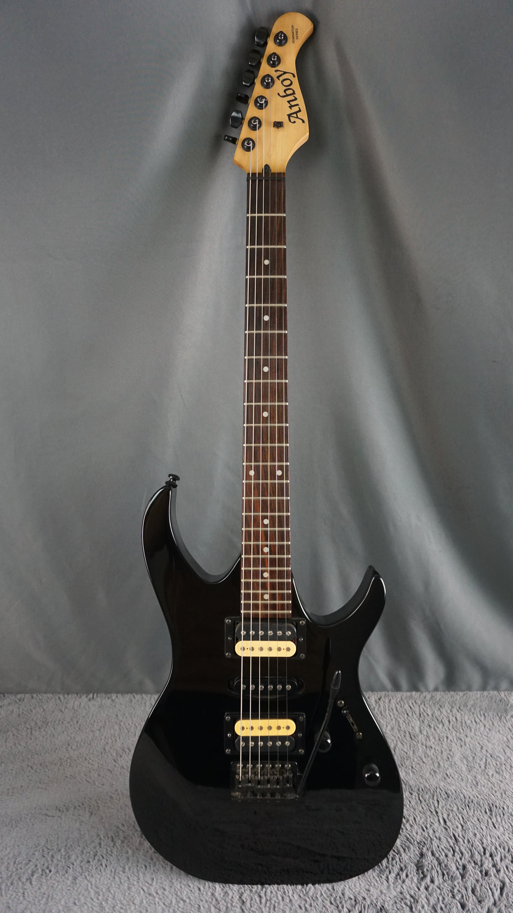 Anboy Superstrat Fujigen - Black Electric HSH