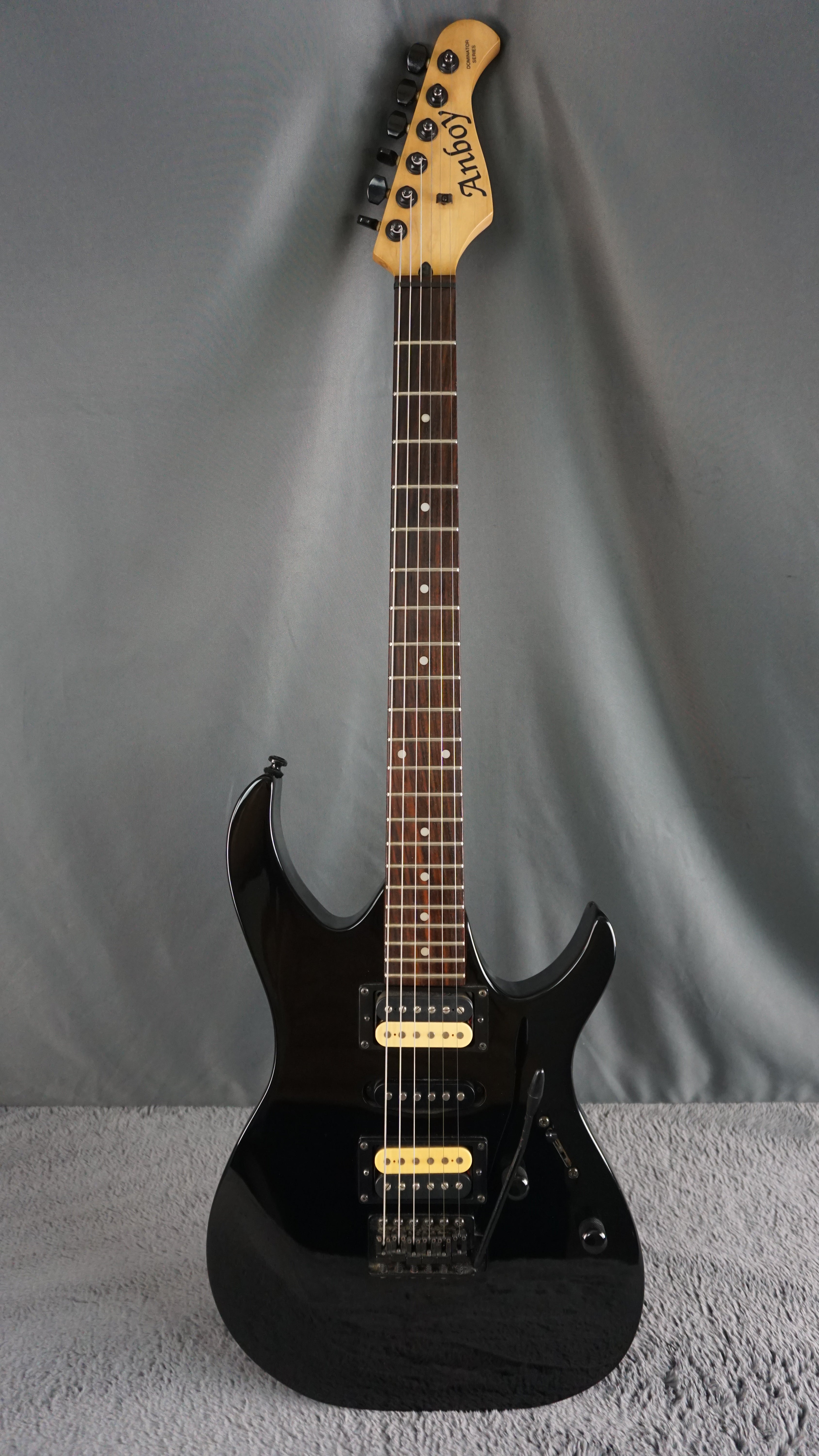 Anboy Superstrat Fujigen - Black Electric HSH