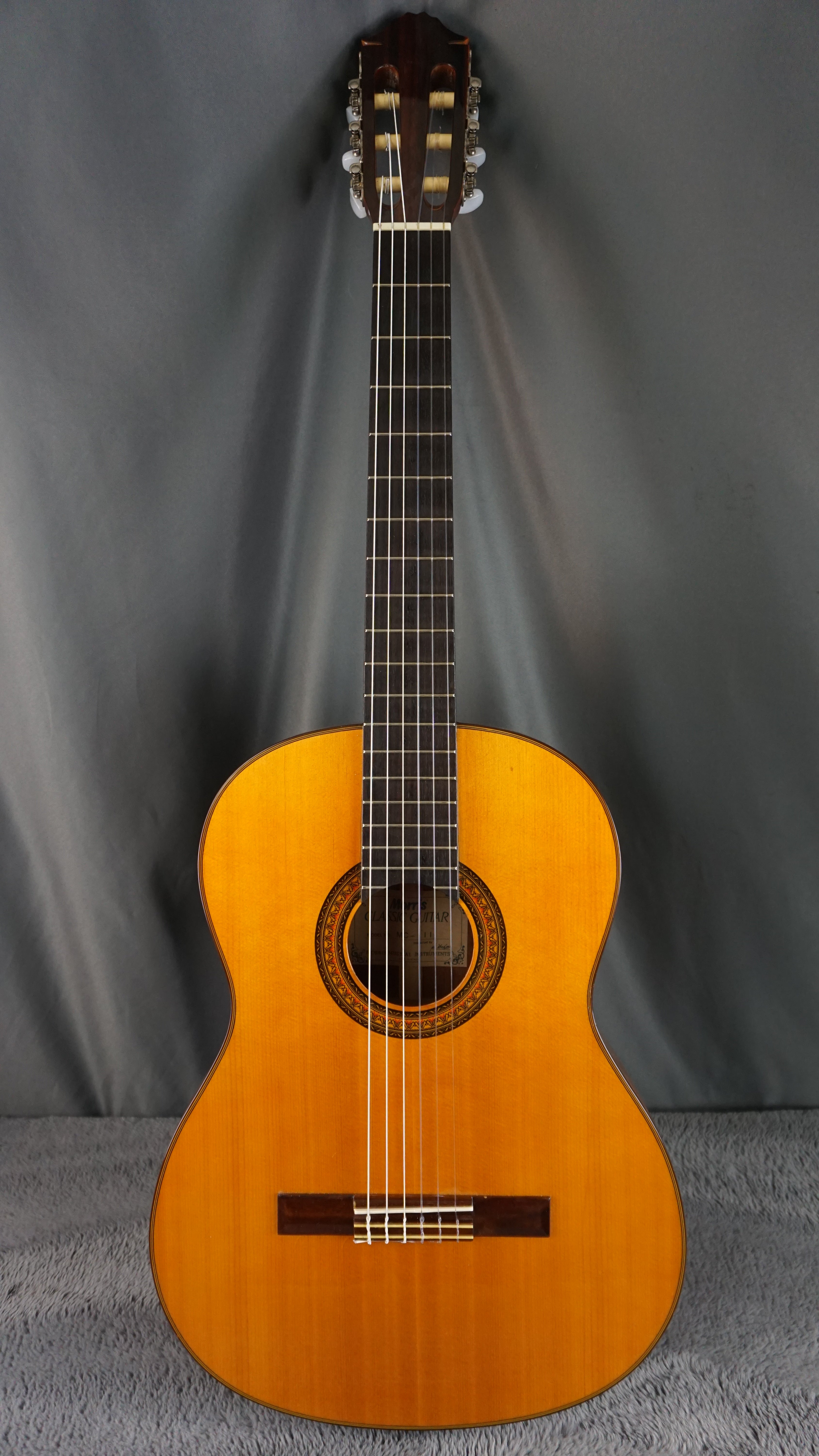 Morris MC-111 Japan Classical Guitar