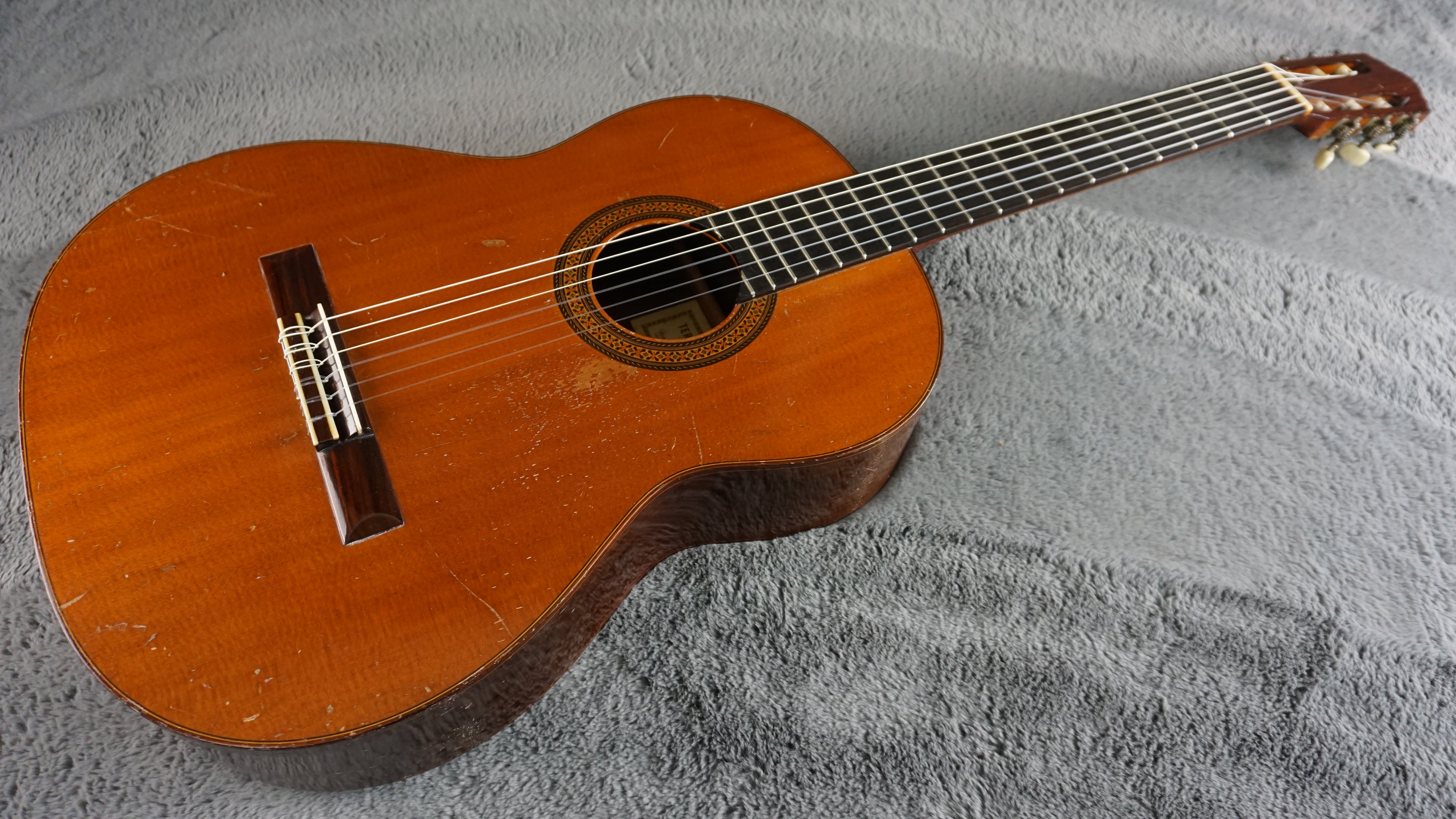 Teruaki Nakade Modelo CA 1969 Japan Classical Guitar