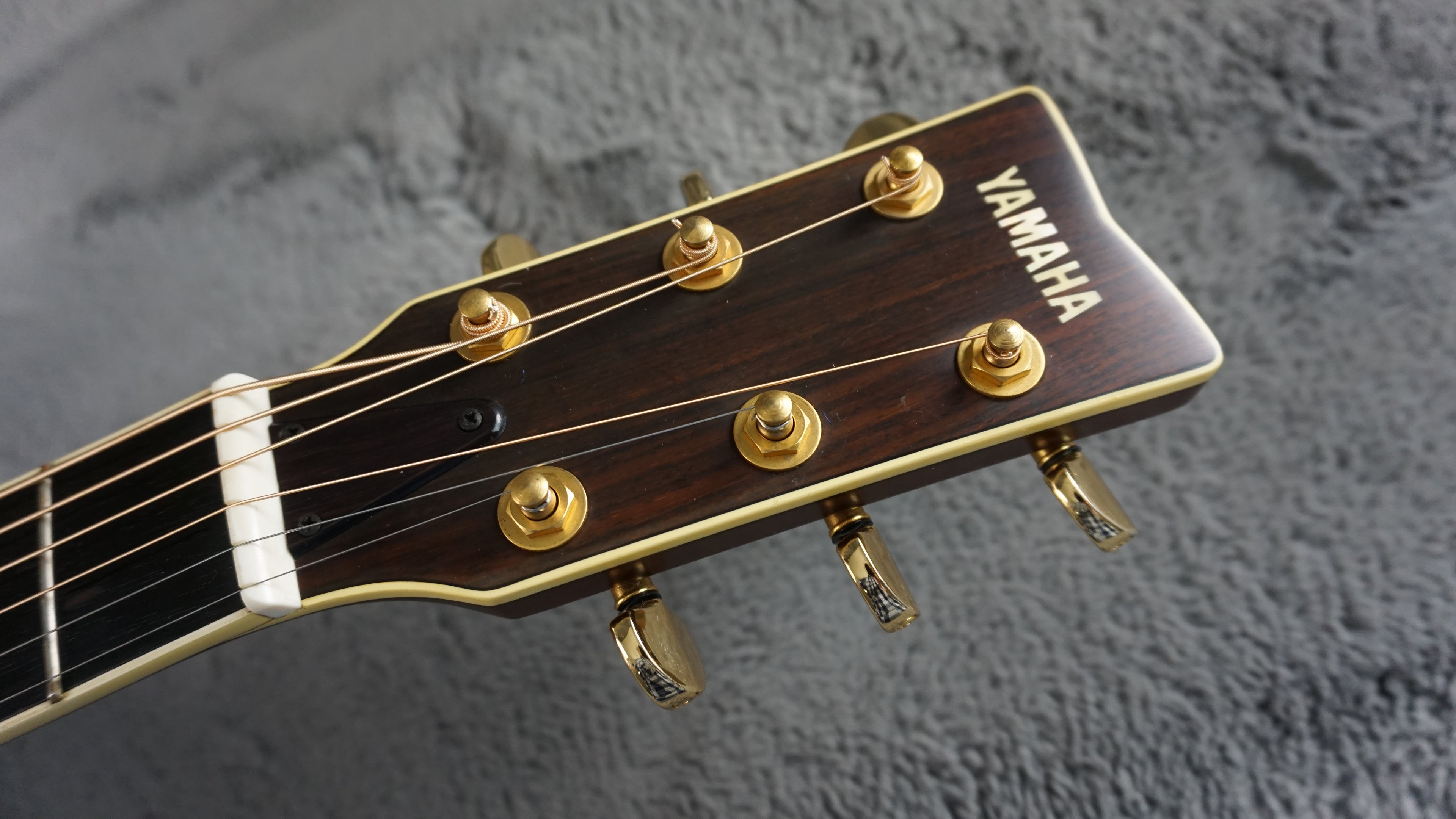 Yamaha L-8 Luxury Series Solid Wood Japan Acoustic w/ Hard Case