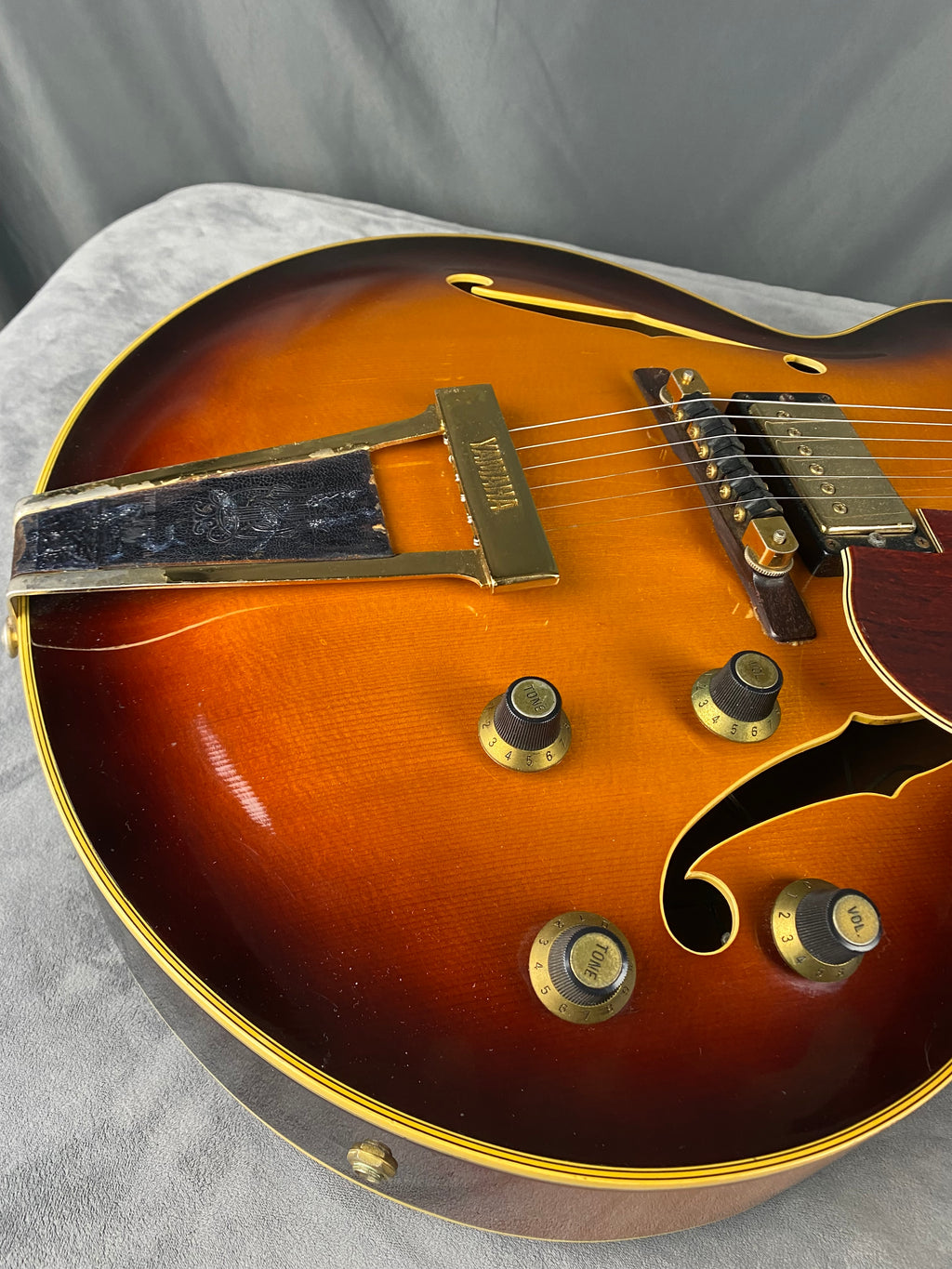 Yamaha AE-18 Archtop Hollowbody Rare! 1974