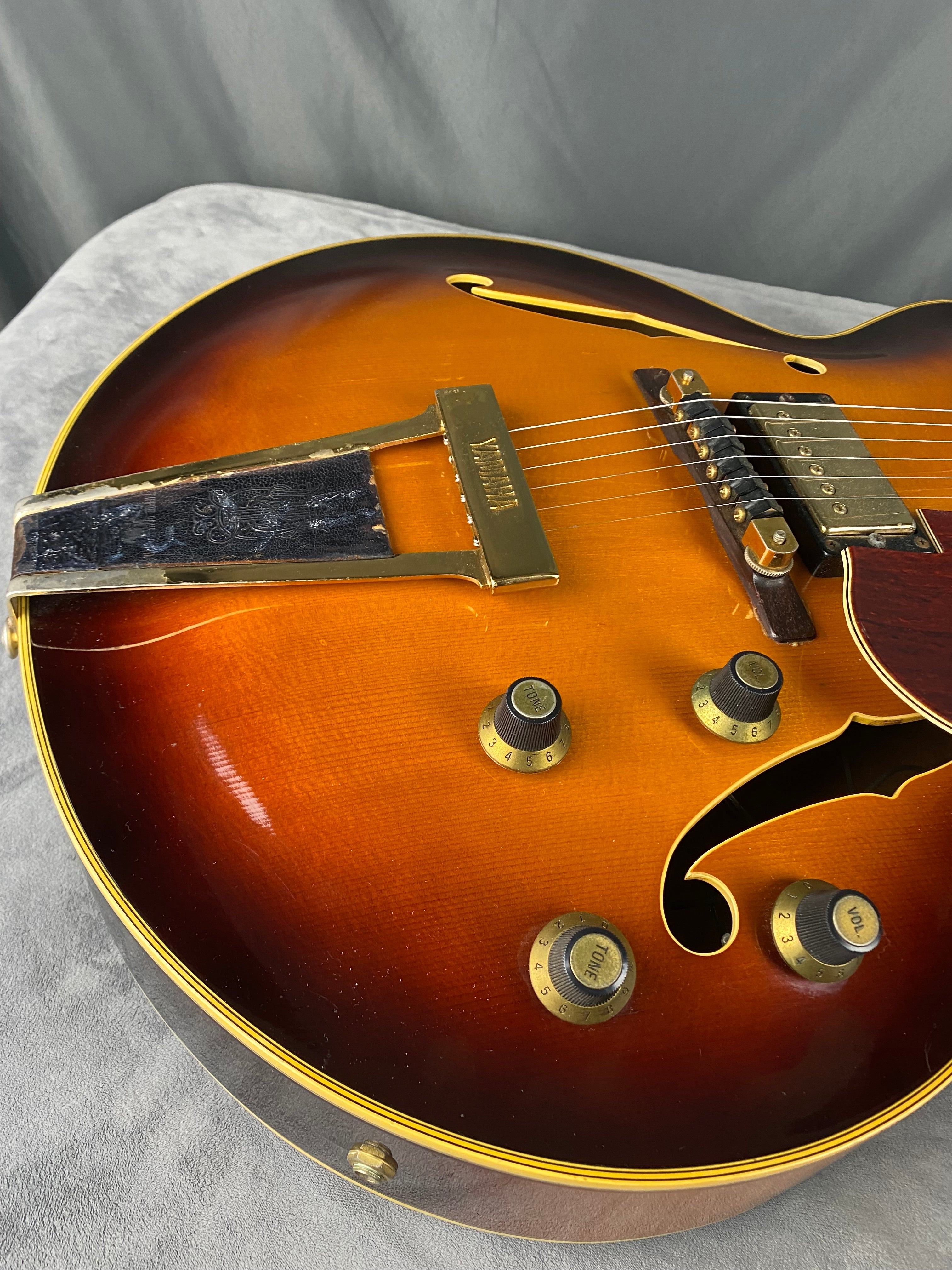 Yamaha AE-18 Archtop Hollowbody Rare! 1974