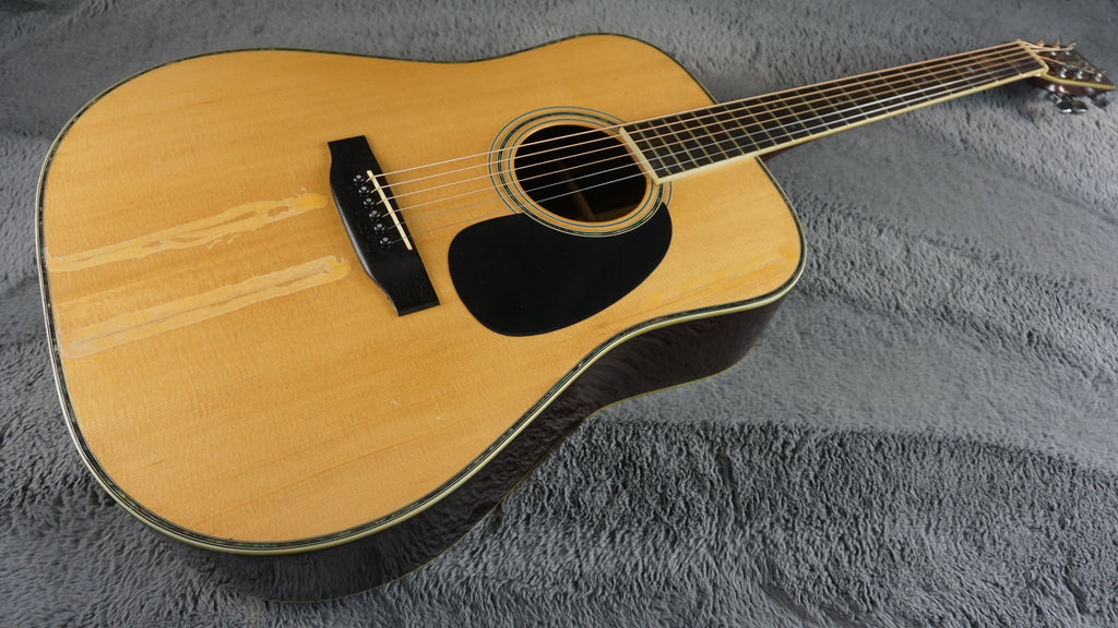 Morris 50 Special Japan Dreadnought w/ Hard Case