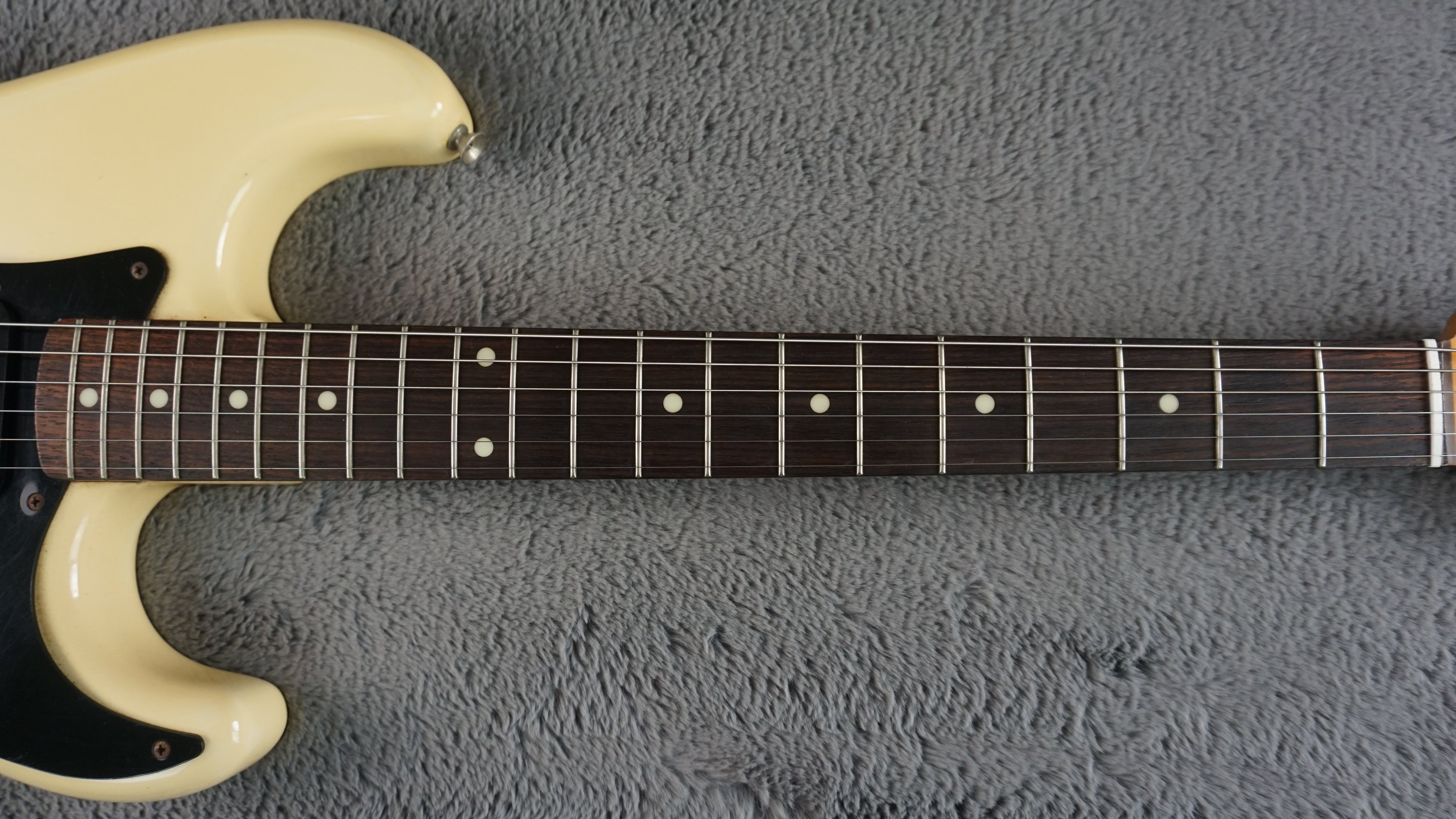 Fender Stratocaster 1984 - 1987 - White Japan