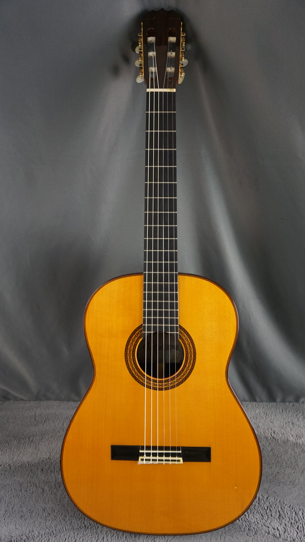 El Mesmre S-1976 Japan Classical Guitar w/ Hard Case Rare Solid Woods